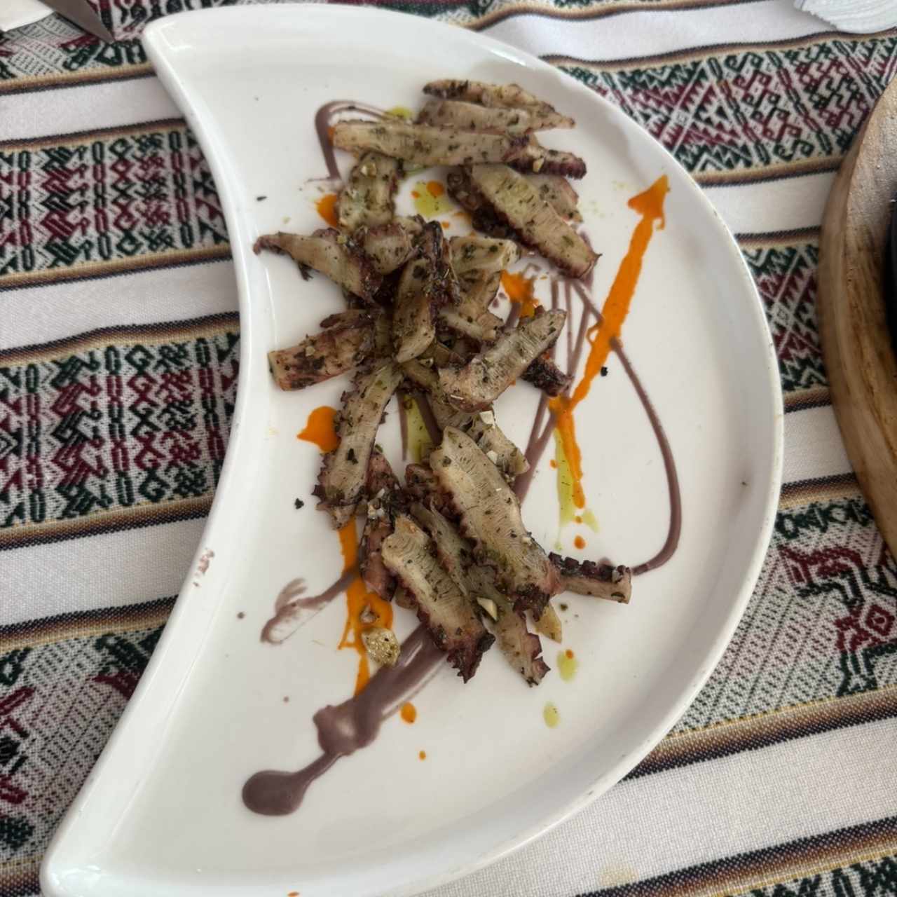 Entradas Calientes - Pulpo al Carbón