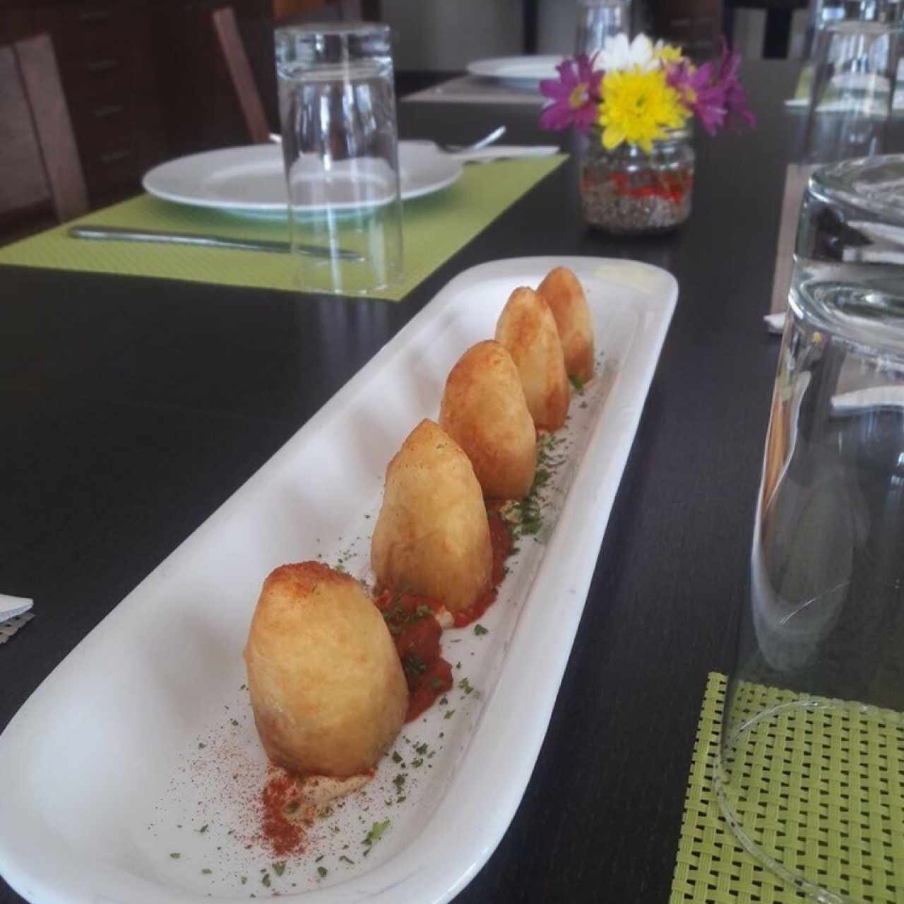 Carimañolas de Camarón y Ropa Vieja