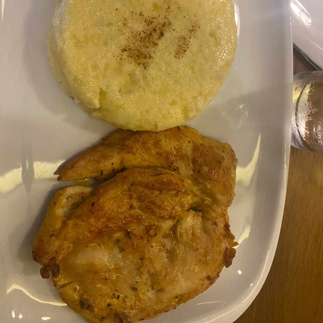 Pollo a la plancha con pure 