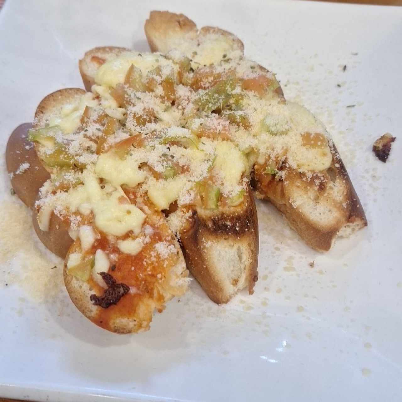 pan con tomate y queso