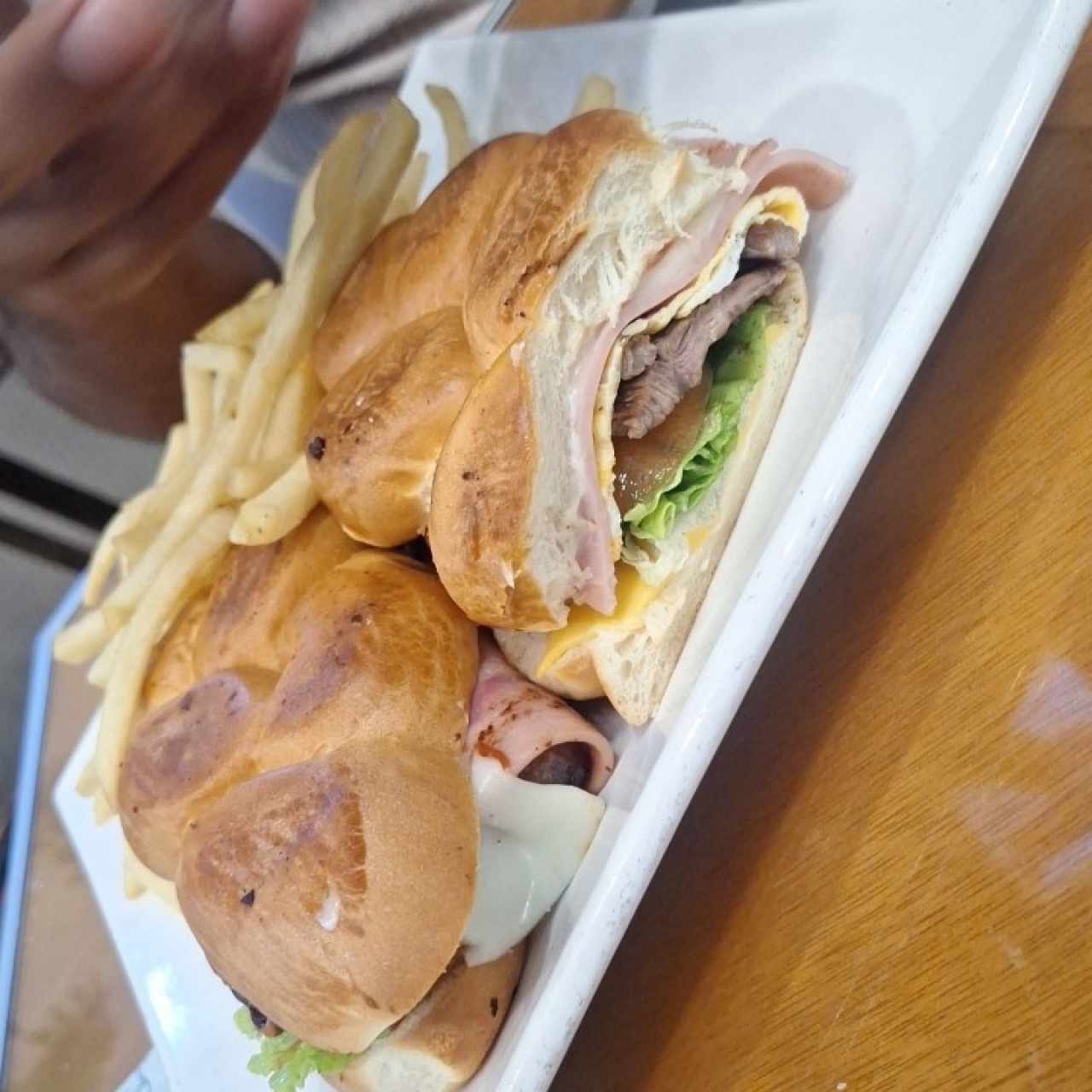 Emparedados Combos - Emparedado de Pierna