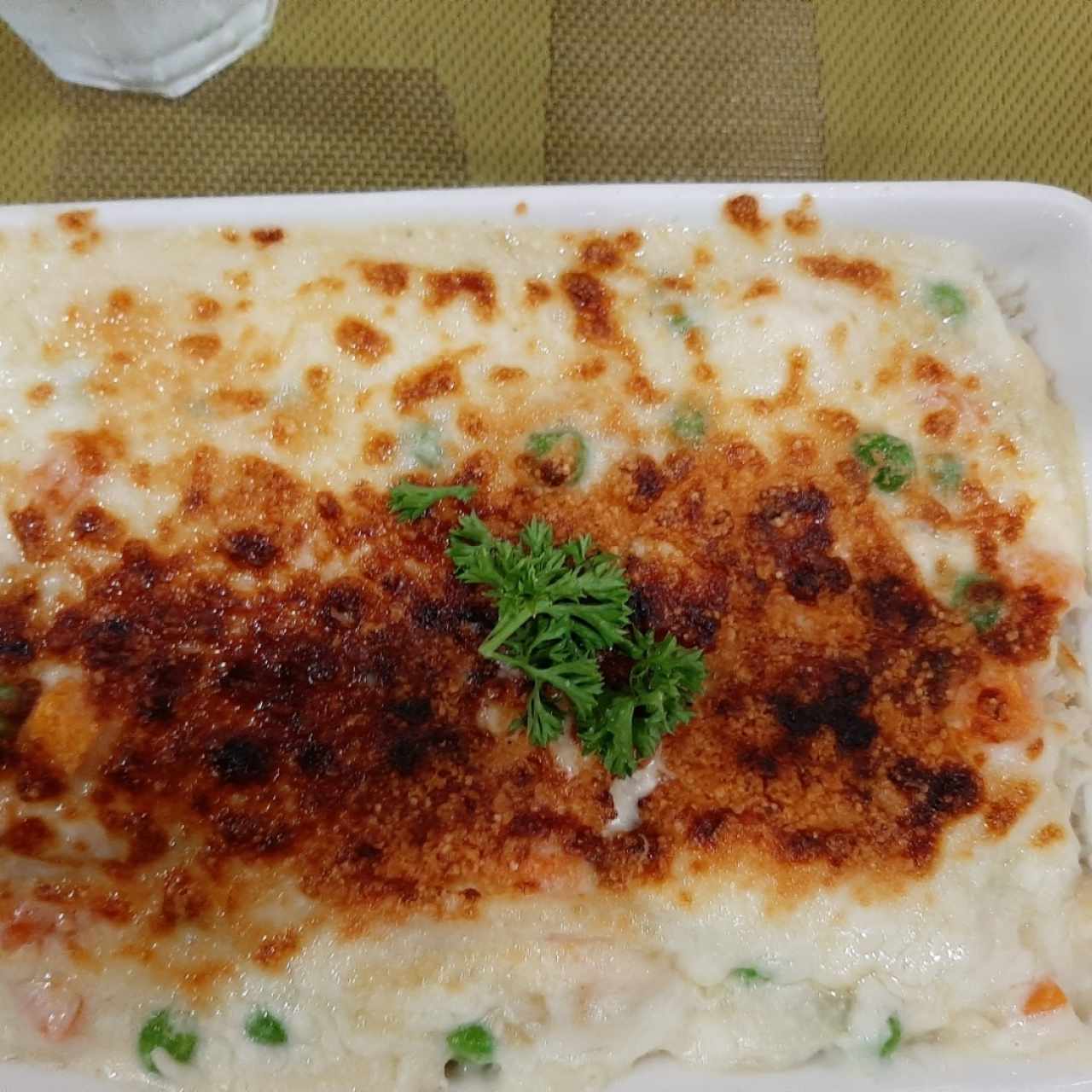 Pescado al horno con salsa de crema de queso