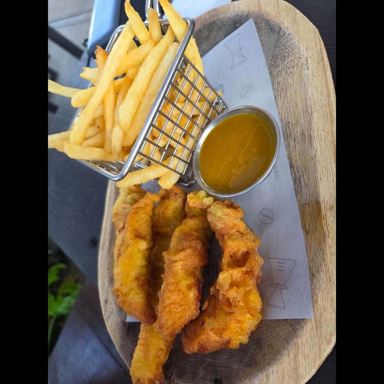 Deditos de Pollo Apanado