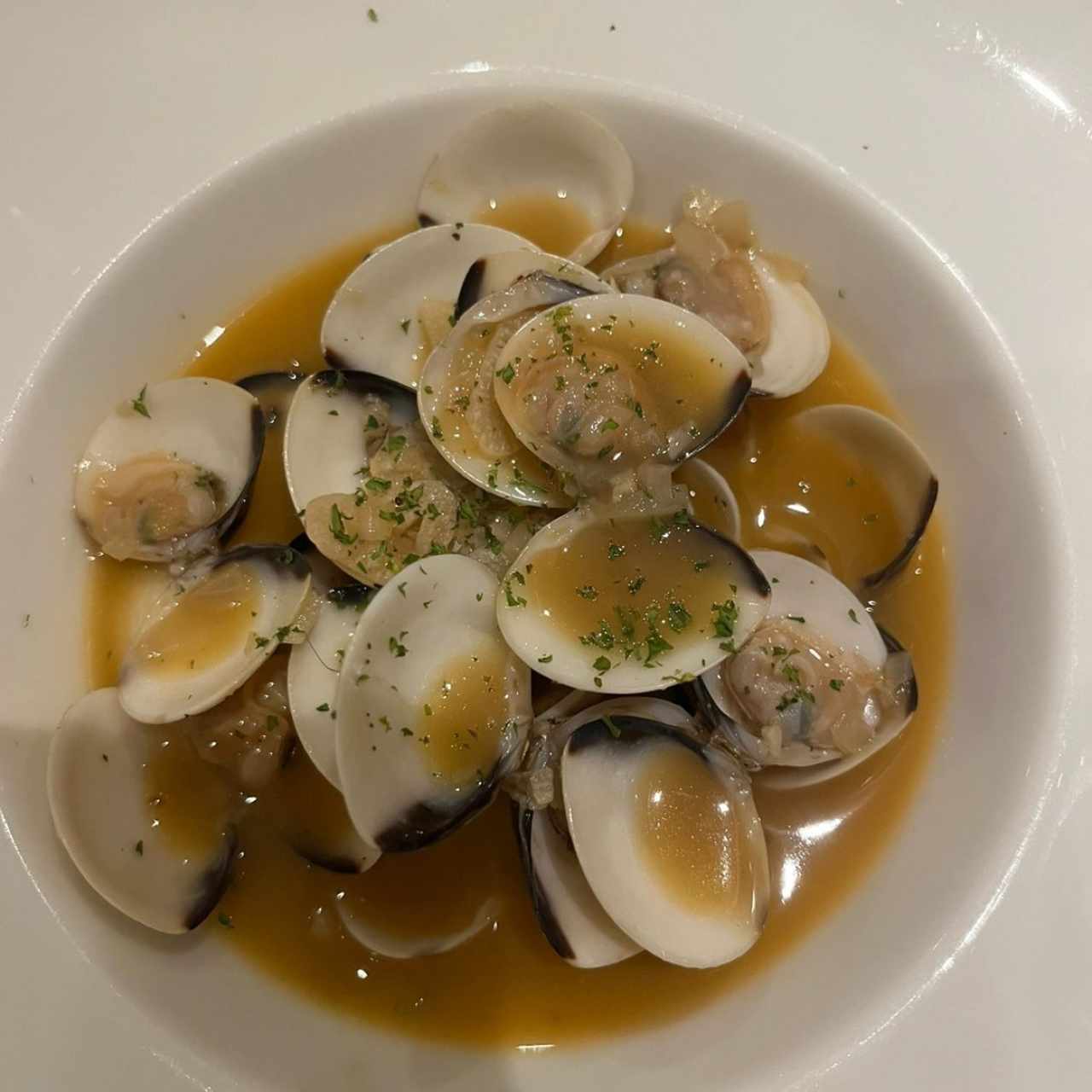 Antipasto - Almejas al Ajillo