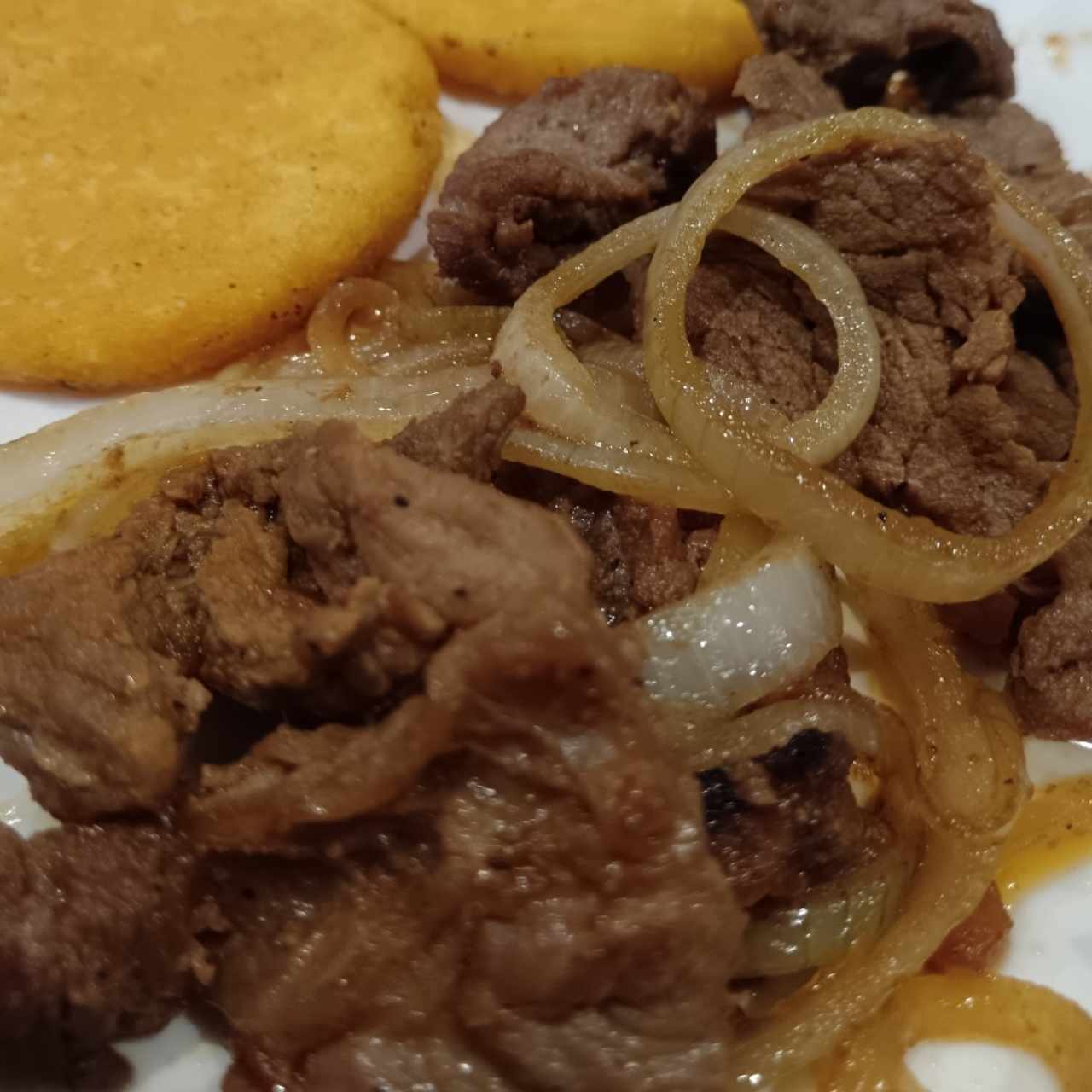 DESAYUNOS - BISTEC DE CARNE