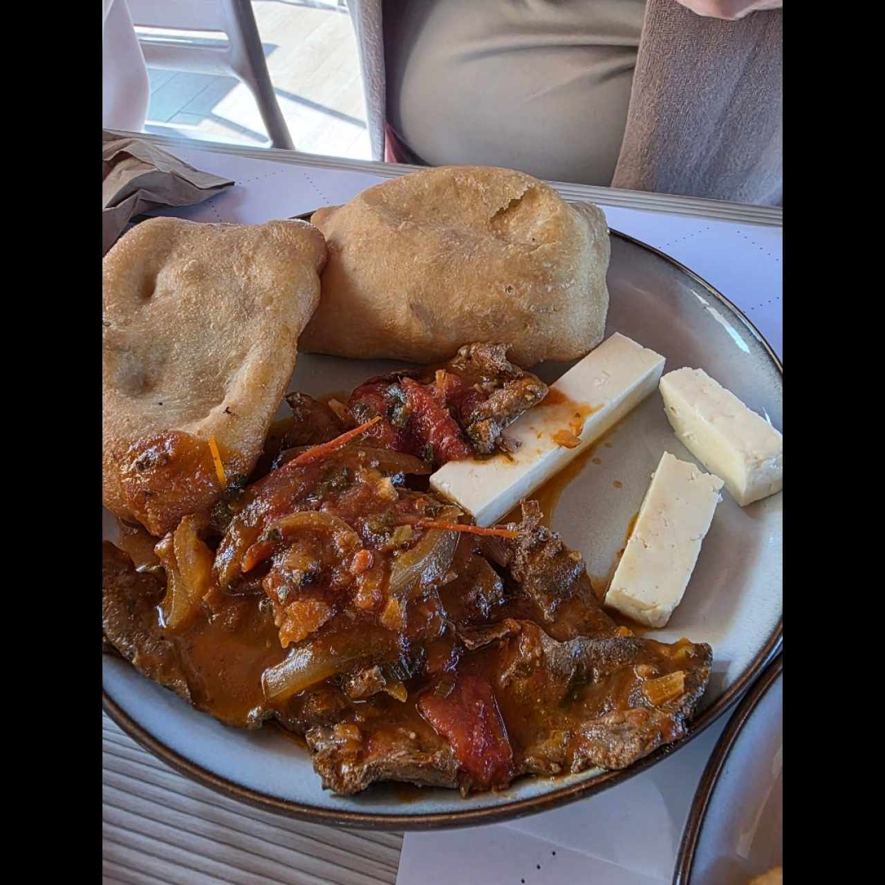 Bistec Encebollado o Bistec de Hígado de Res