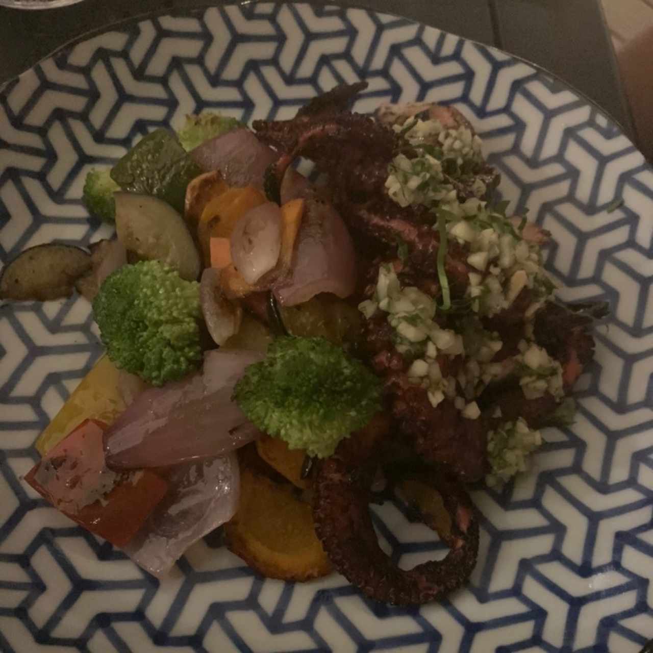 pulpo con vegetales