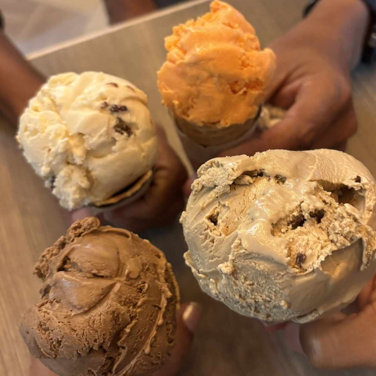 Mandarina, mocachino, chocolate y ron con pasas 