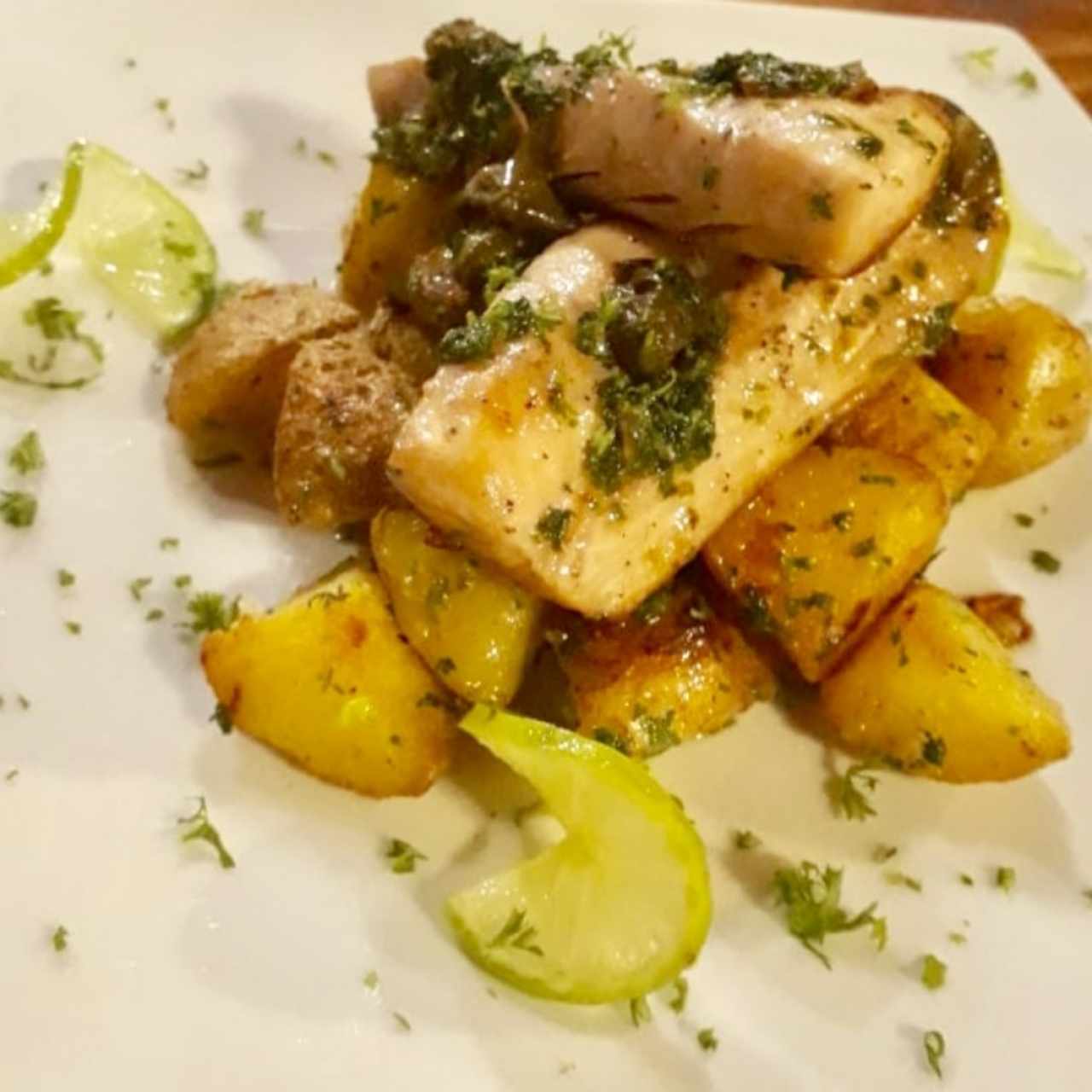 Dorado con papines 