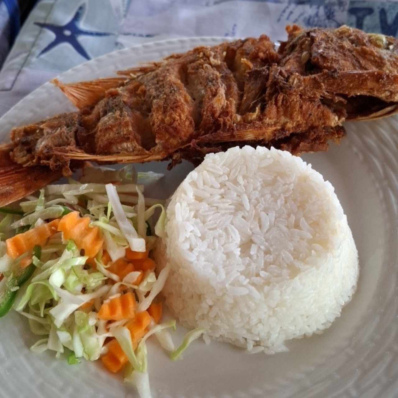 pescado grito entero