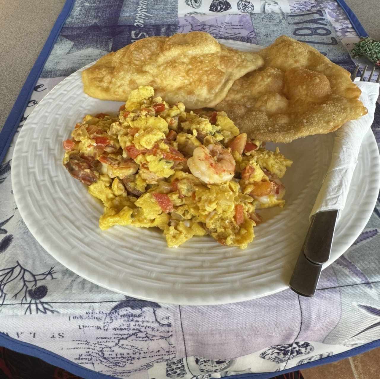 Scrambled eggs with shrimp and chorizo