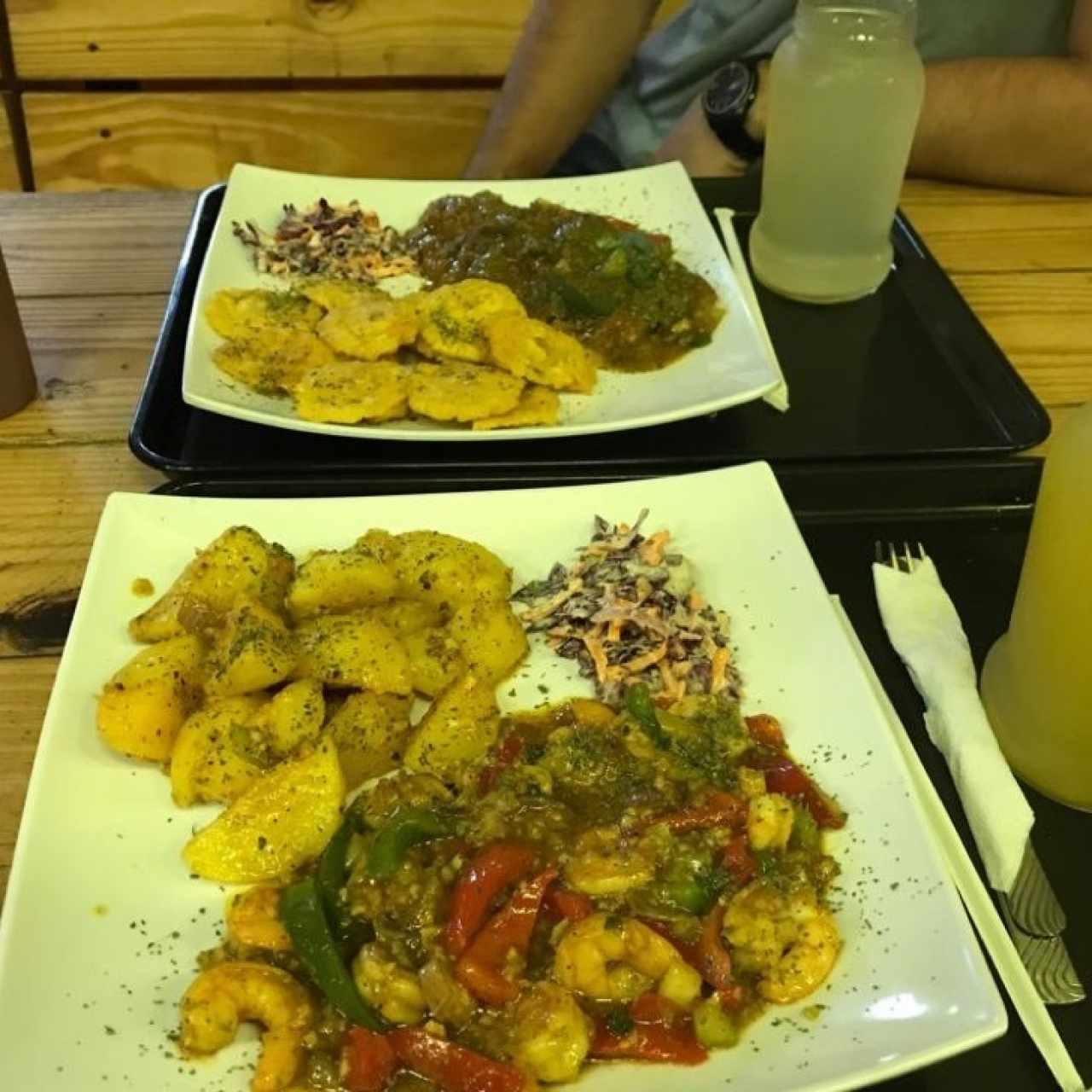 camarones al ajillo y file de pedcado al ajillo