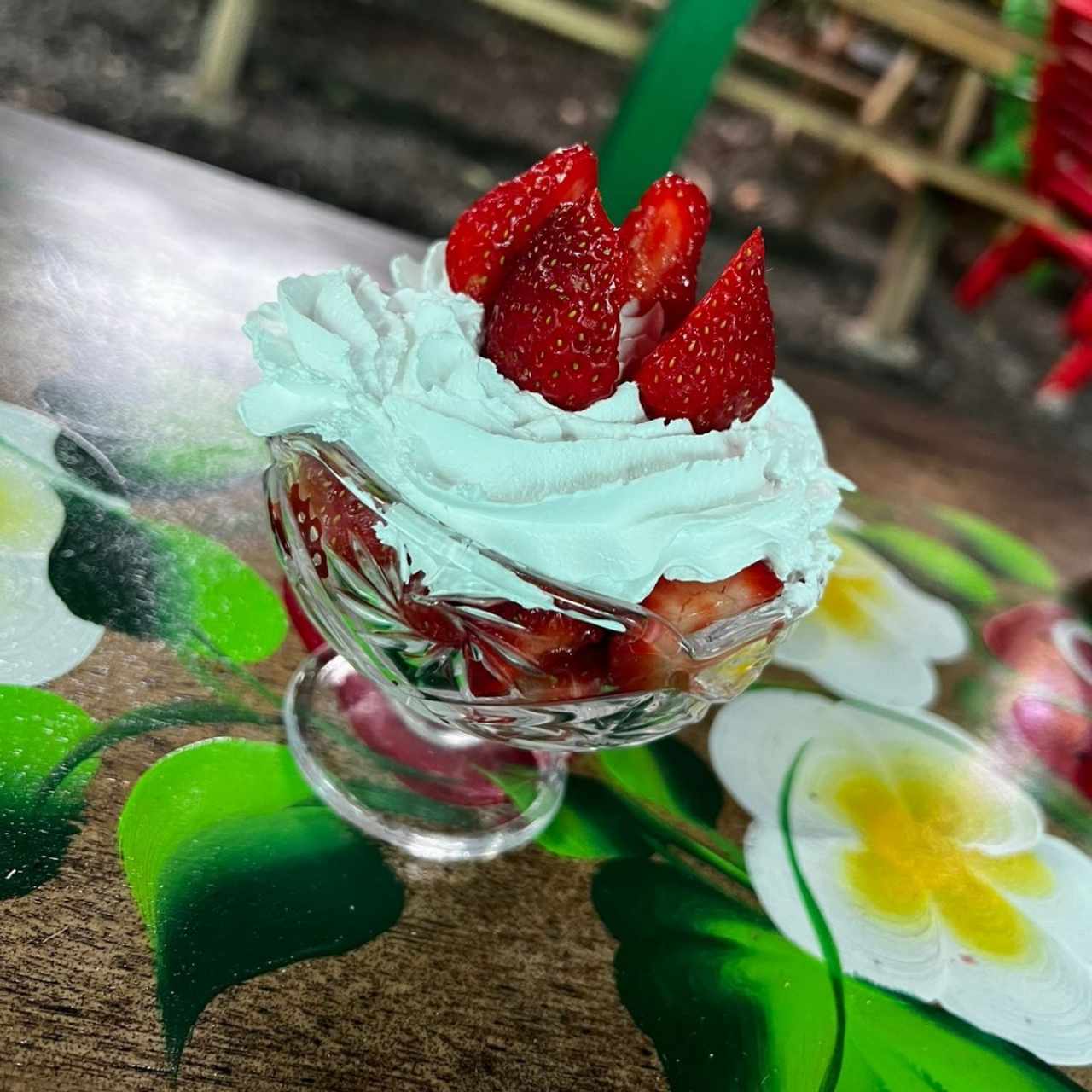 FRESAS CON CREMA