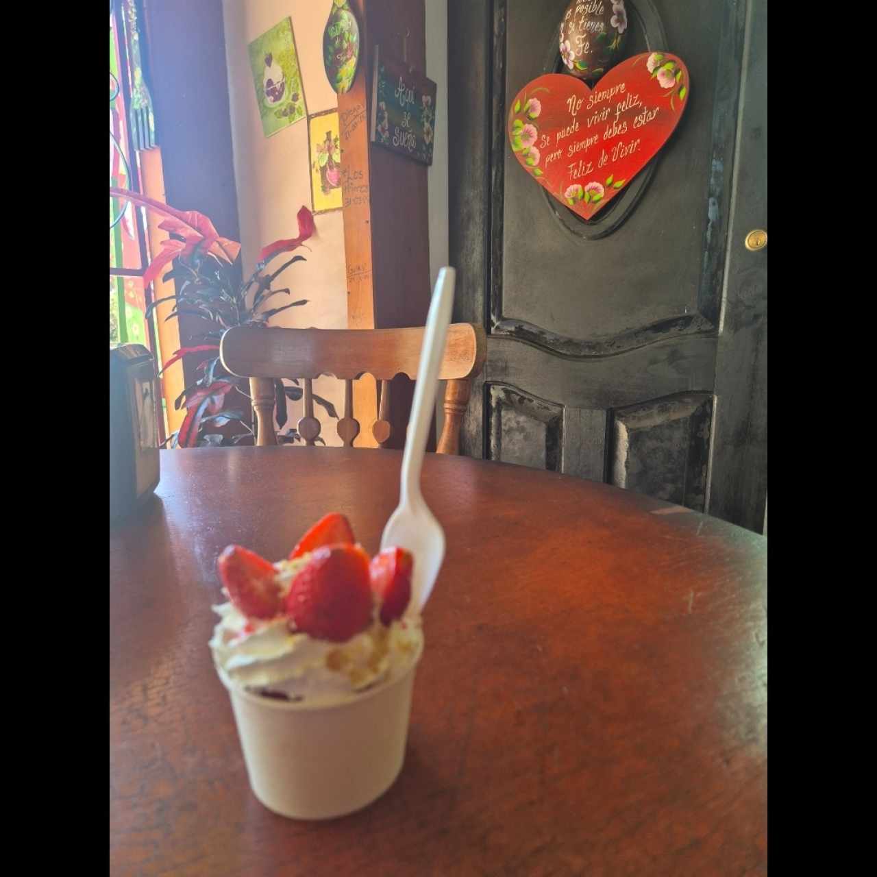 FRESAS CON CREMA
