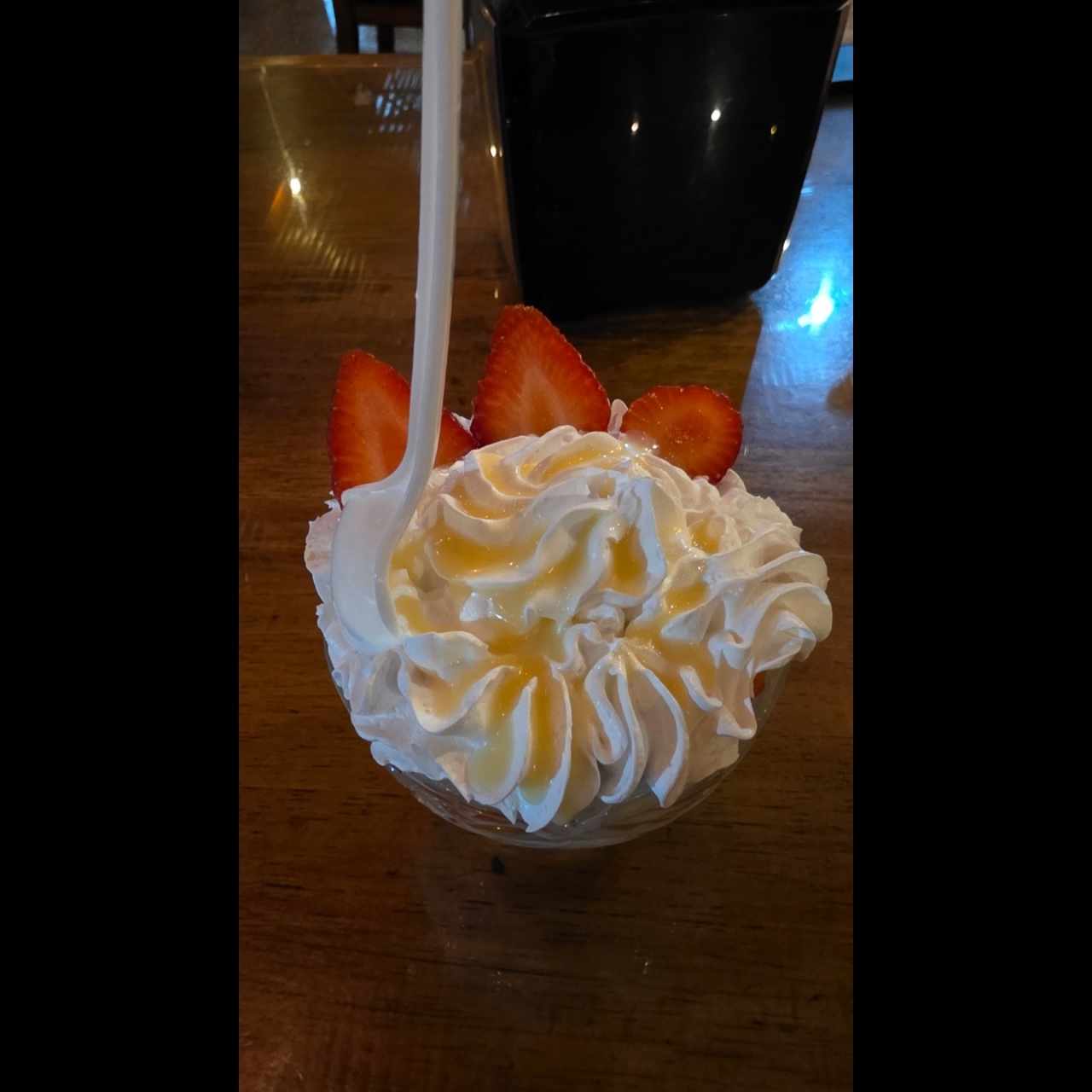 FRESAS CON CREMA