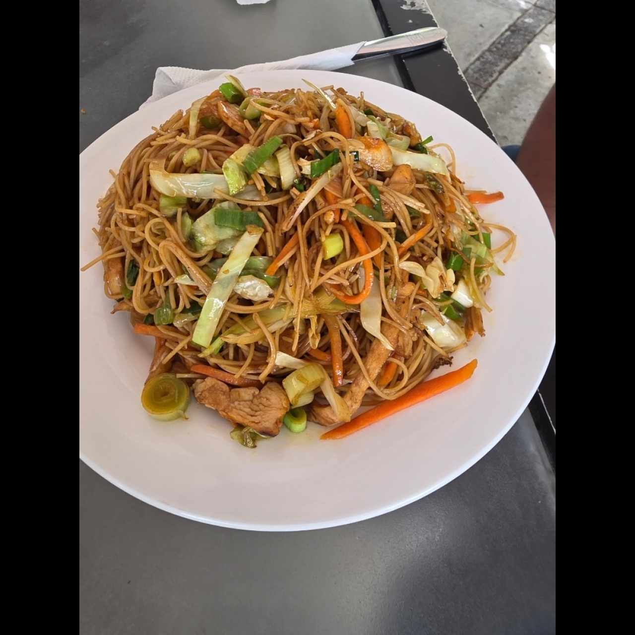 chow mein de pollo