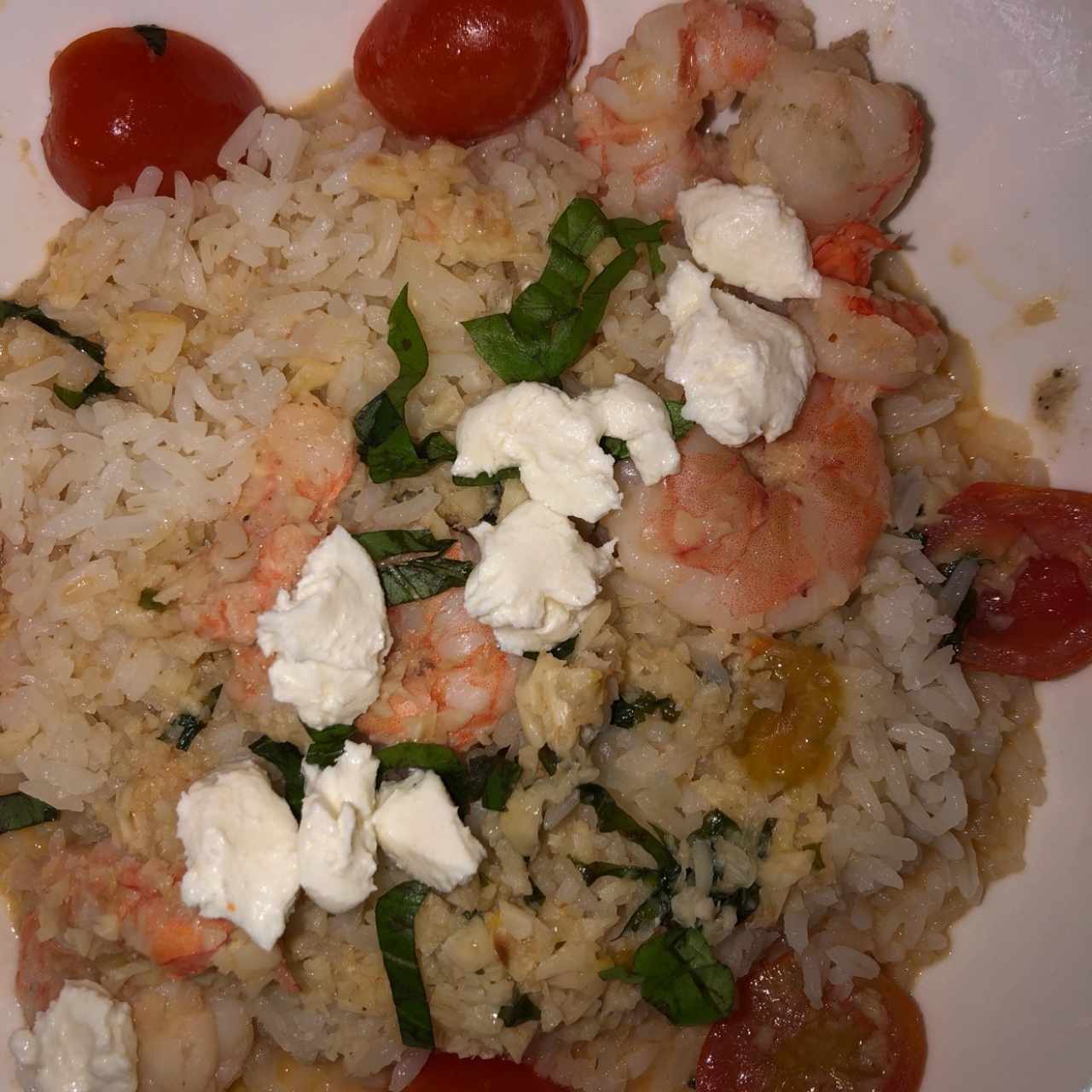 Camarones Mediterraneos sobre Arroz de Jazmin