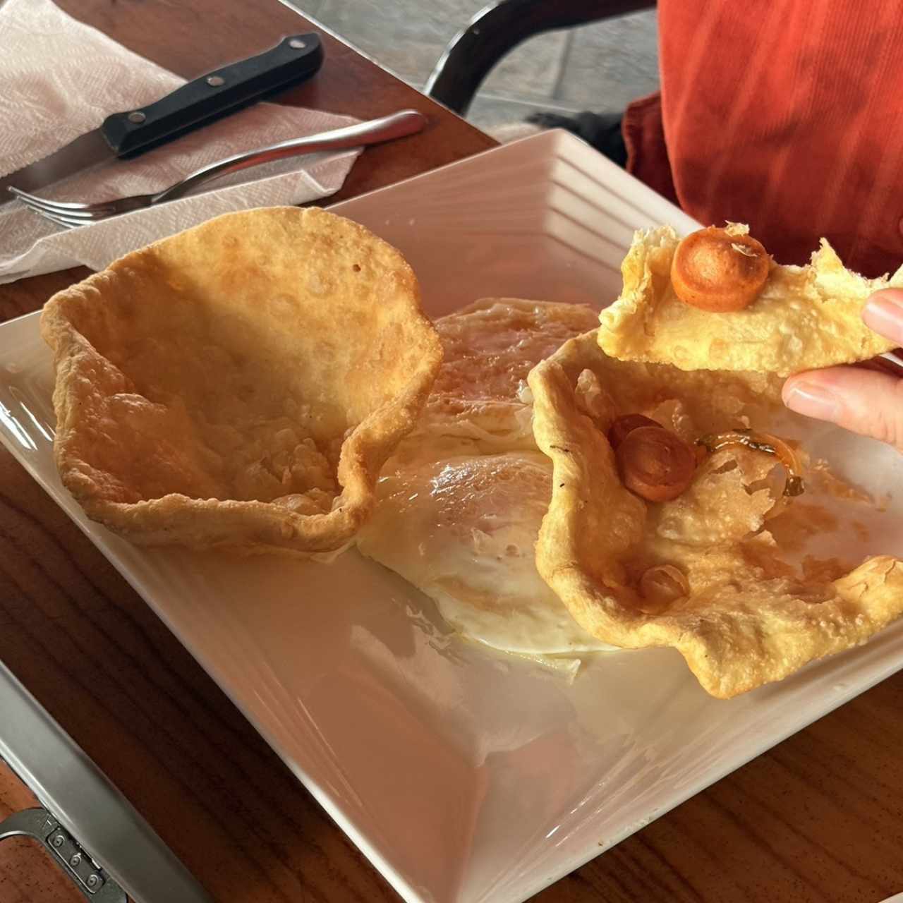 Hojaldres con Huevo Frito