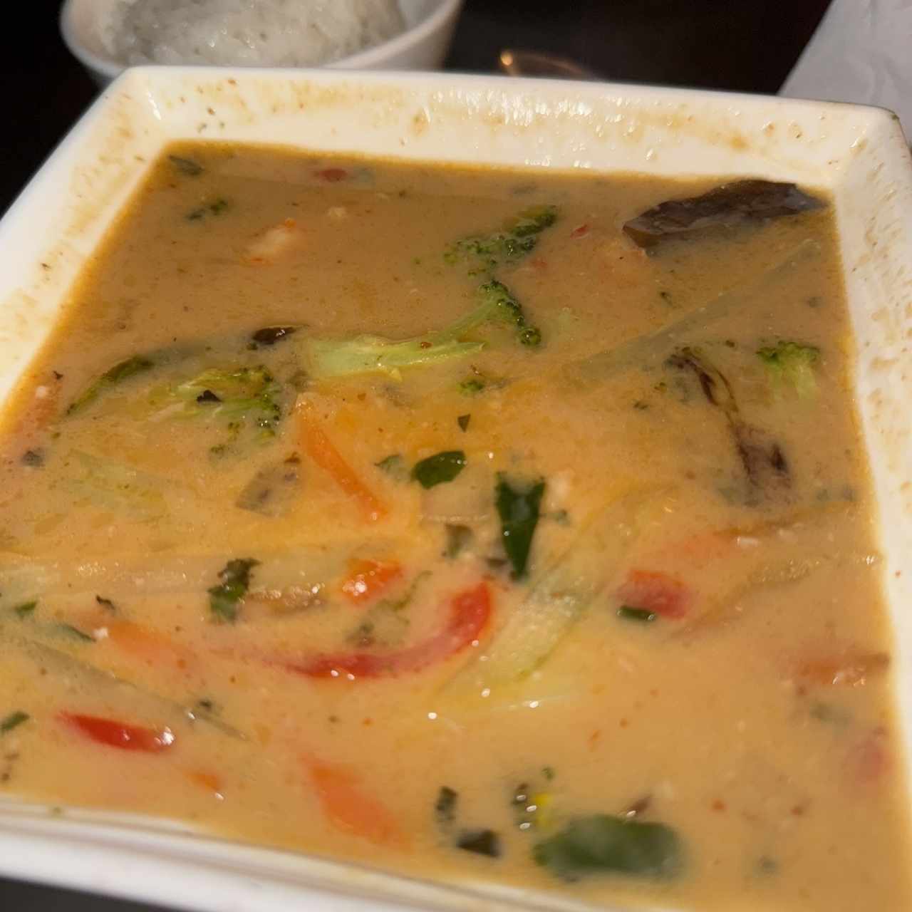 Curry rojo Thailandes de Camarón 