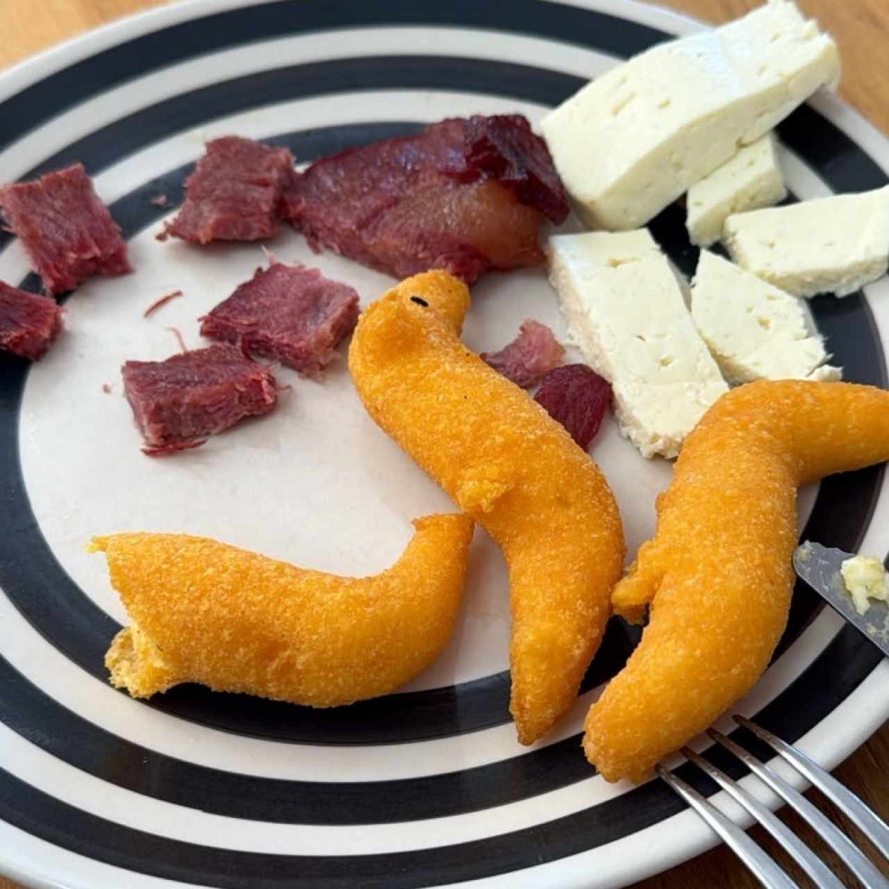 Almojabano con queso y tasajo