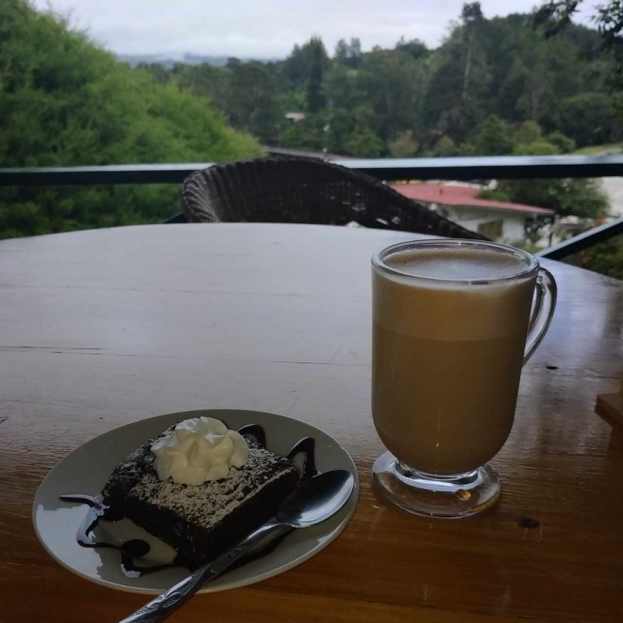 Brownie y Capuchino