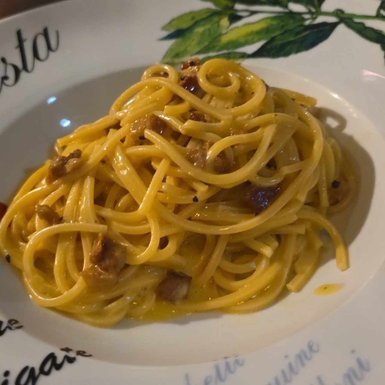 SPAGHETTI A LA CARBONARA