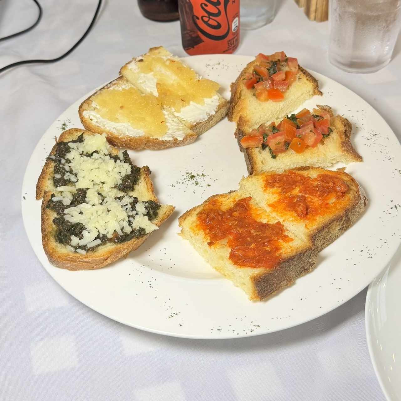 ENTRADAS - BRUSCHETTAS MEDITERRÁNEAS