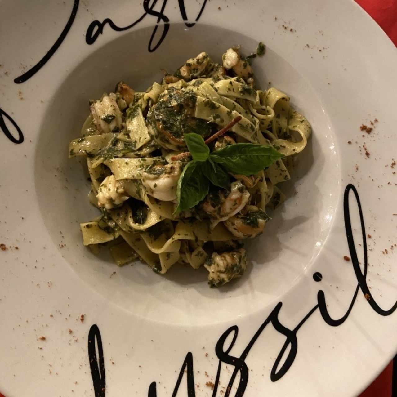 FETTUCINE AL PESTO con camaron