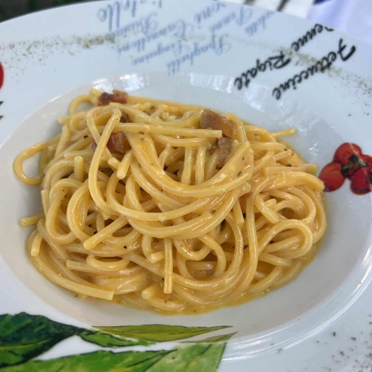 SPAGHETTI A LA CARBONARA