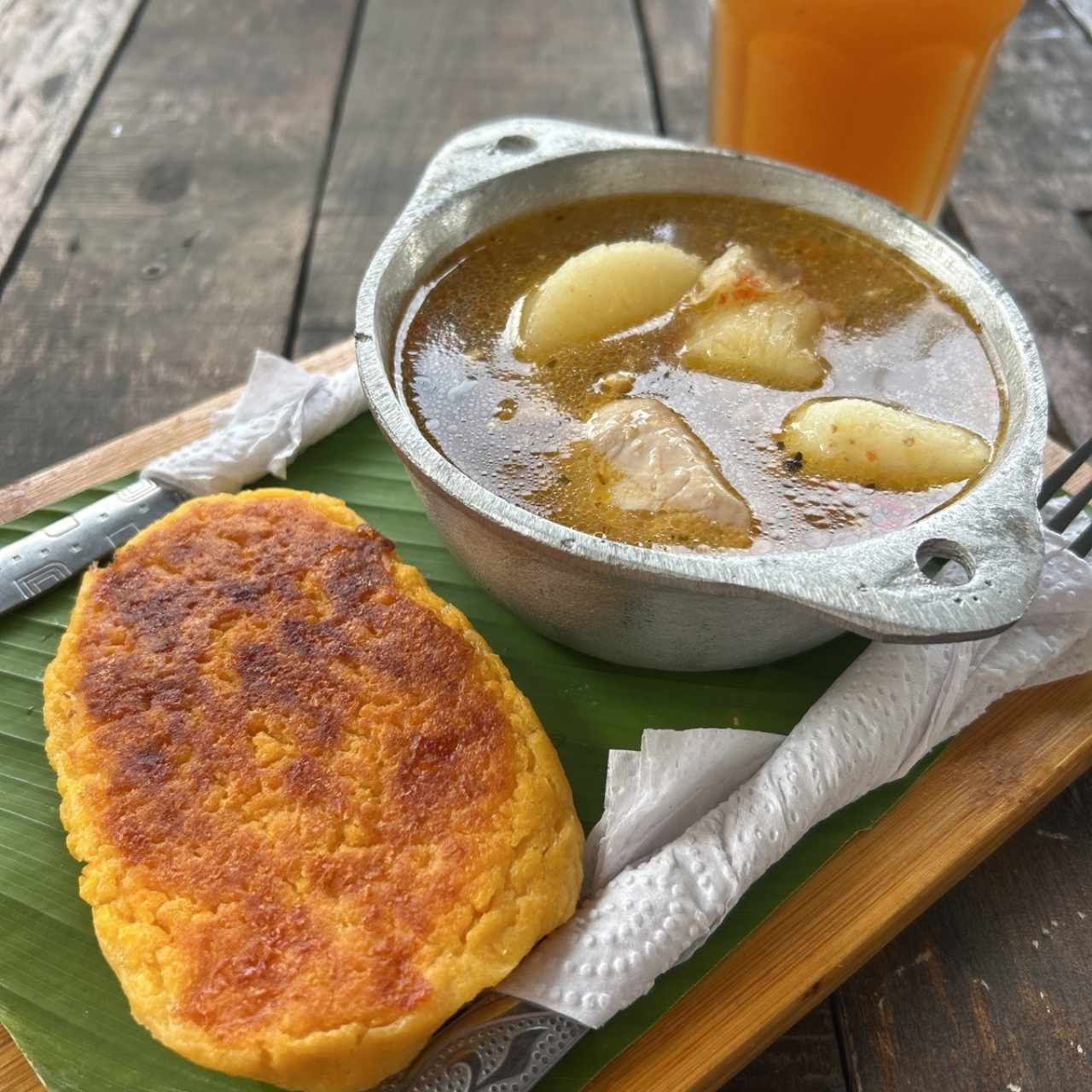 Sancocho Con Gallina De Patio