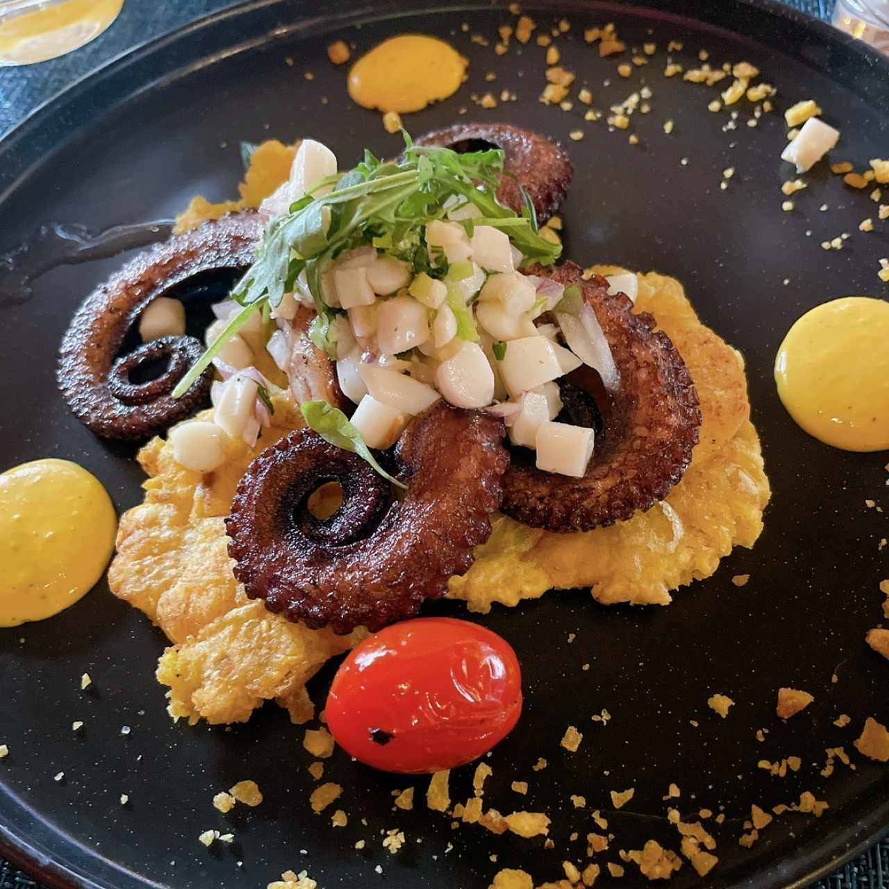 Pulpo con patacones