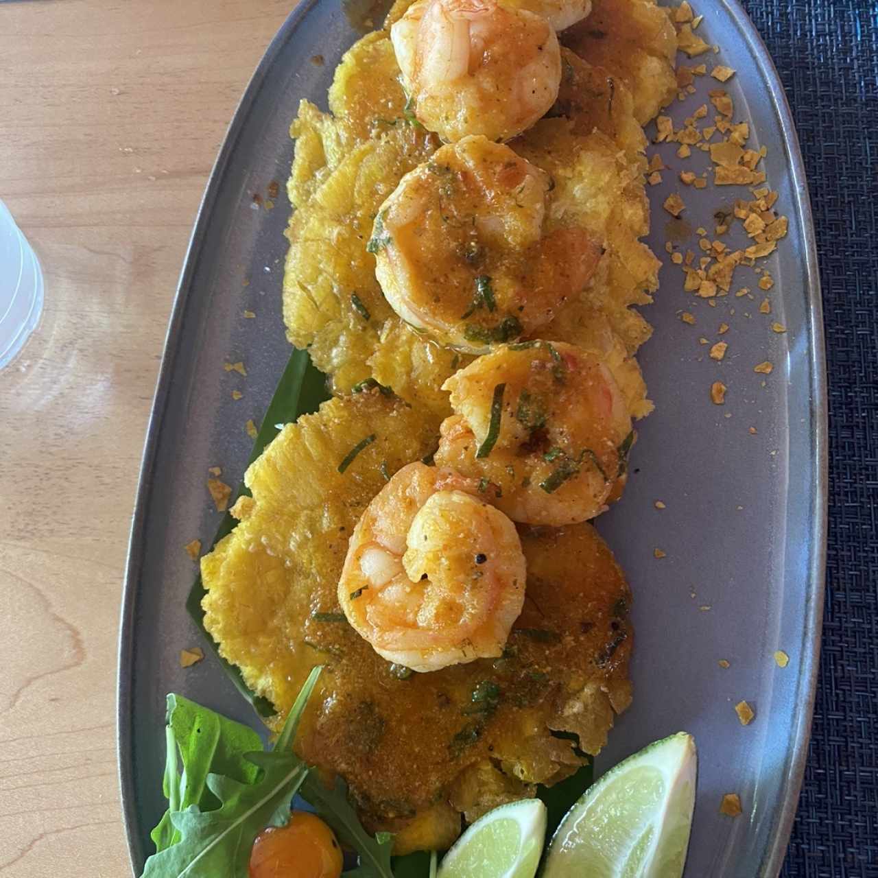 Patacones con camaron