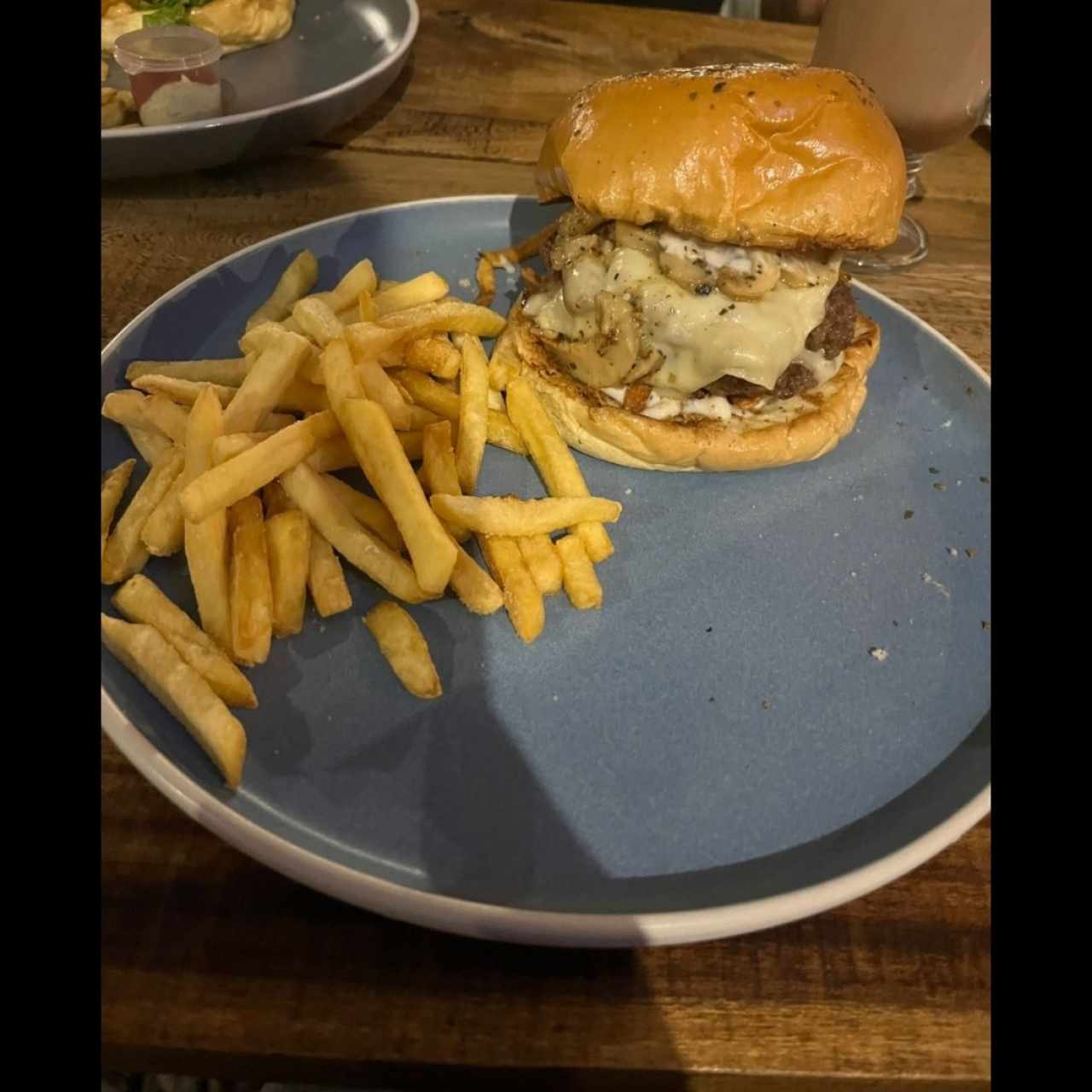 BURGERS - MUSHROOM PARADISE