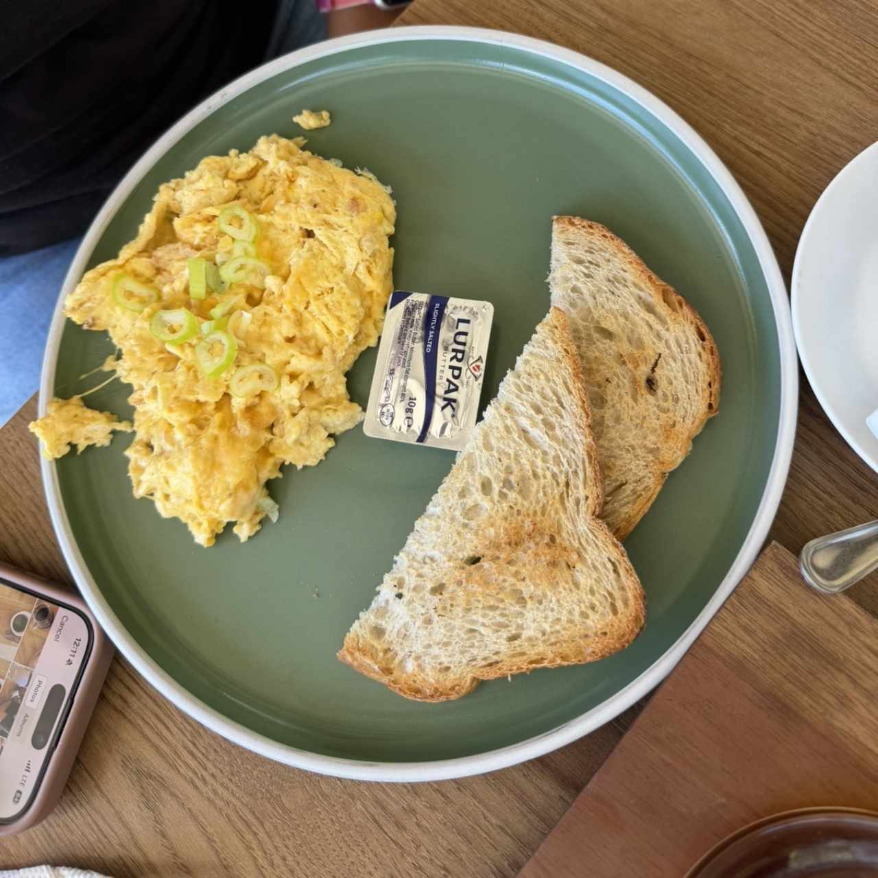 DESAYUNO - CHEESY SCRAMBLED
