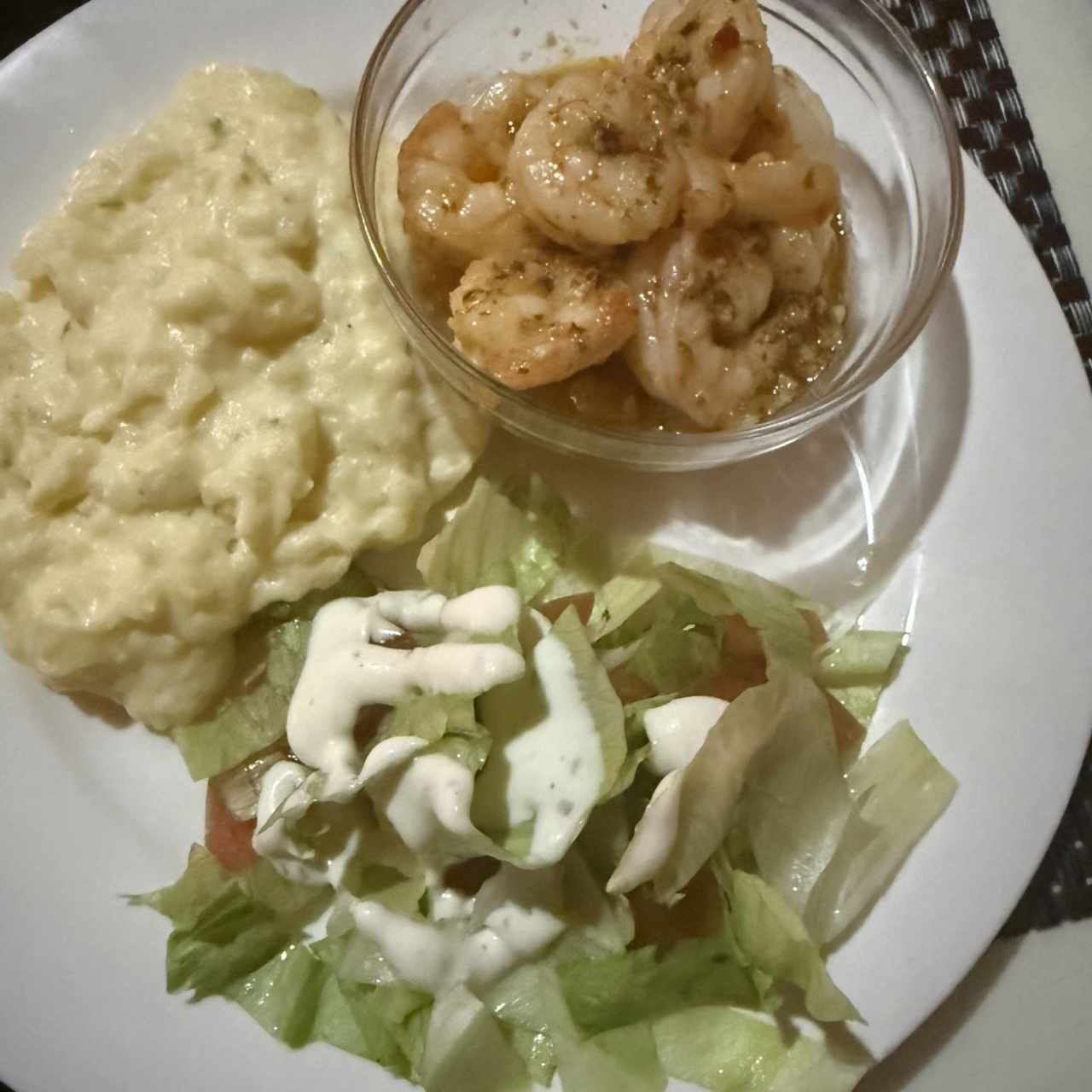 Camarones al ajillo con pure
