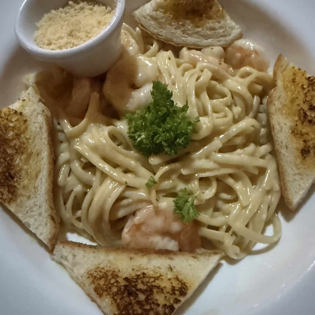 Linguine con Camarones 