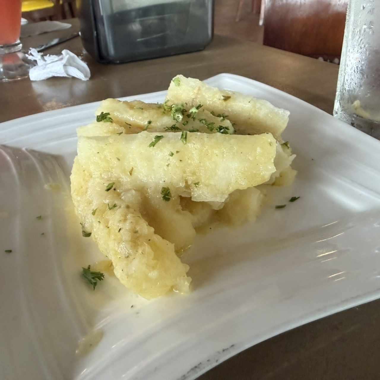 Yuca al mojo