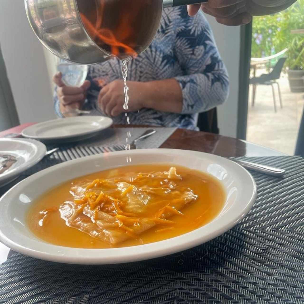 Crêpes Suzettes Flambeadas con Cointreau