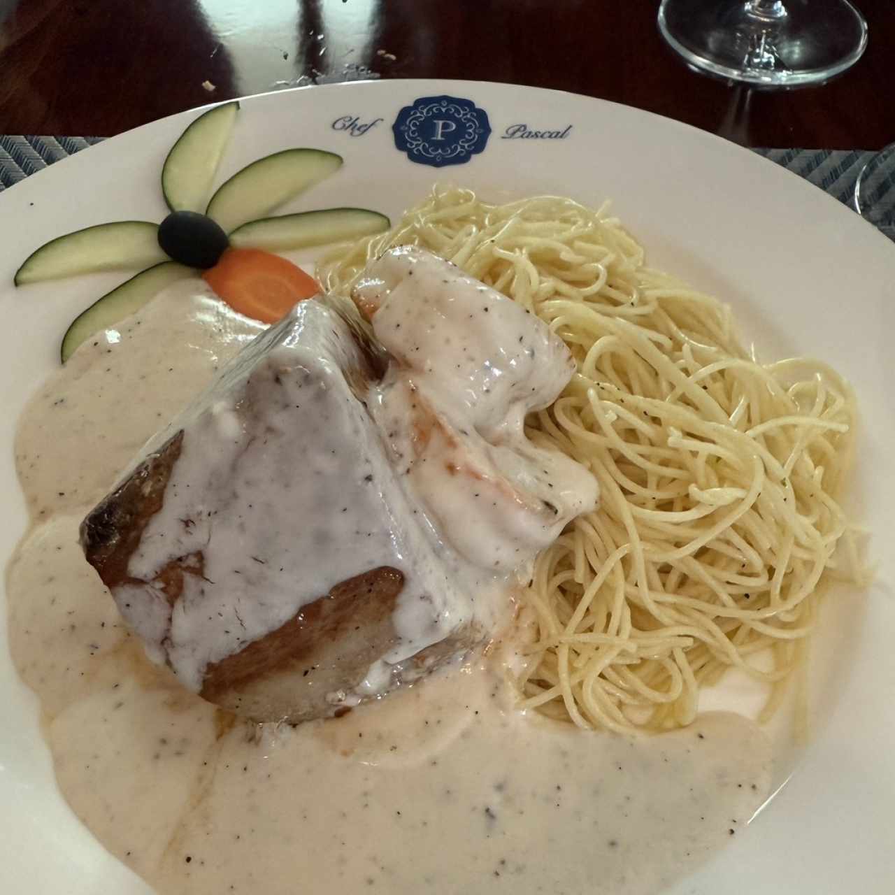 Filete de Atun con langostino