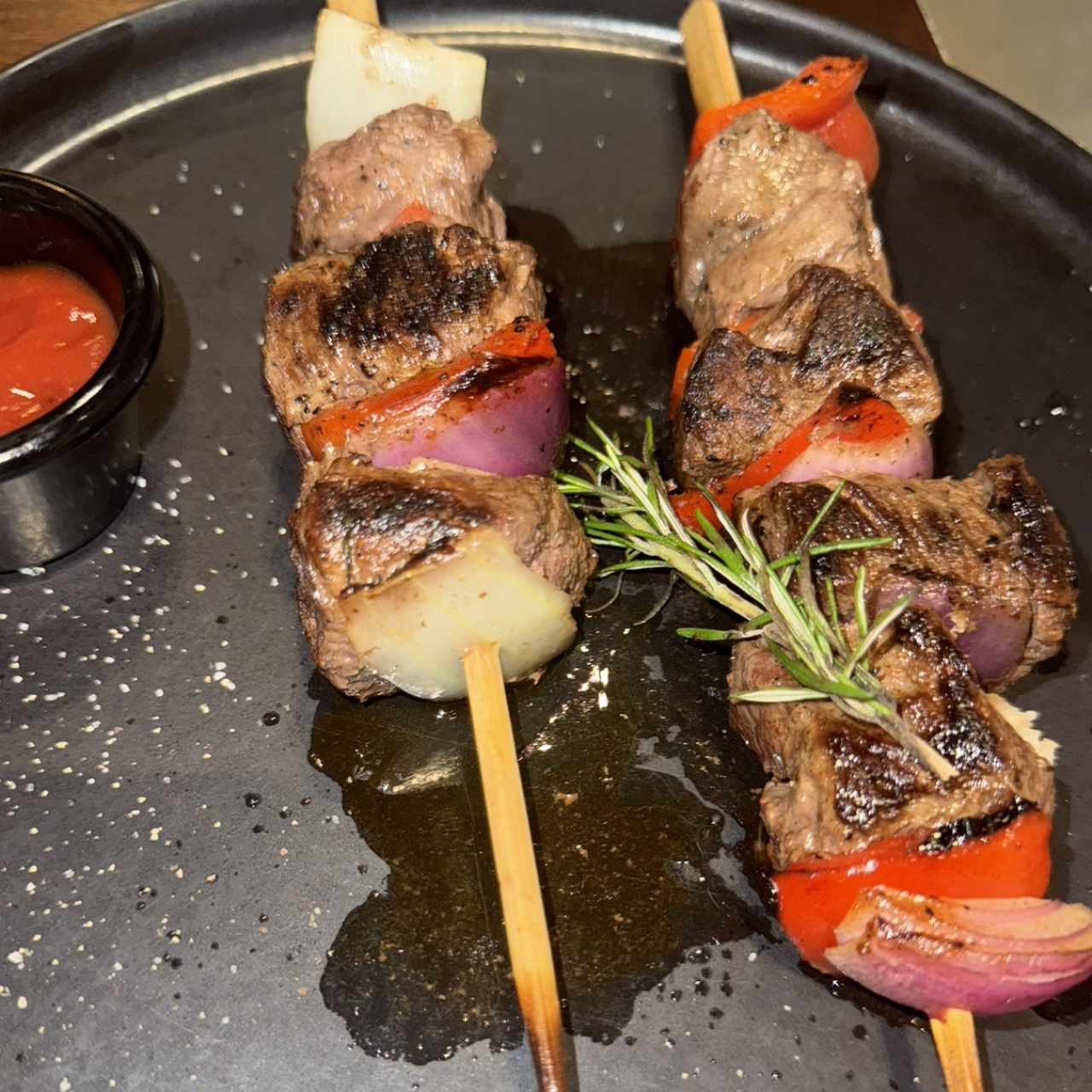 Carnes - Brocheta de Res