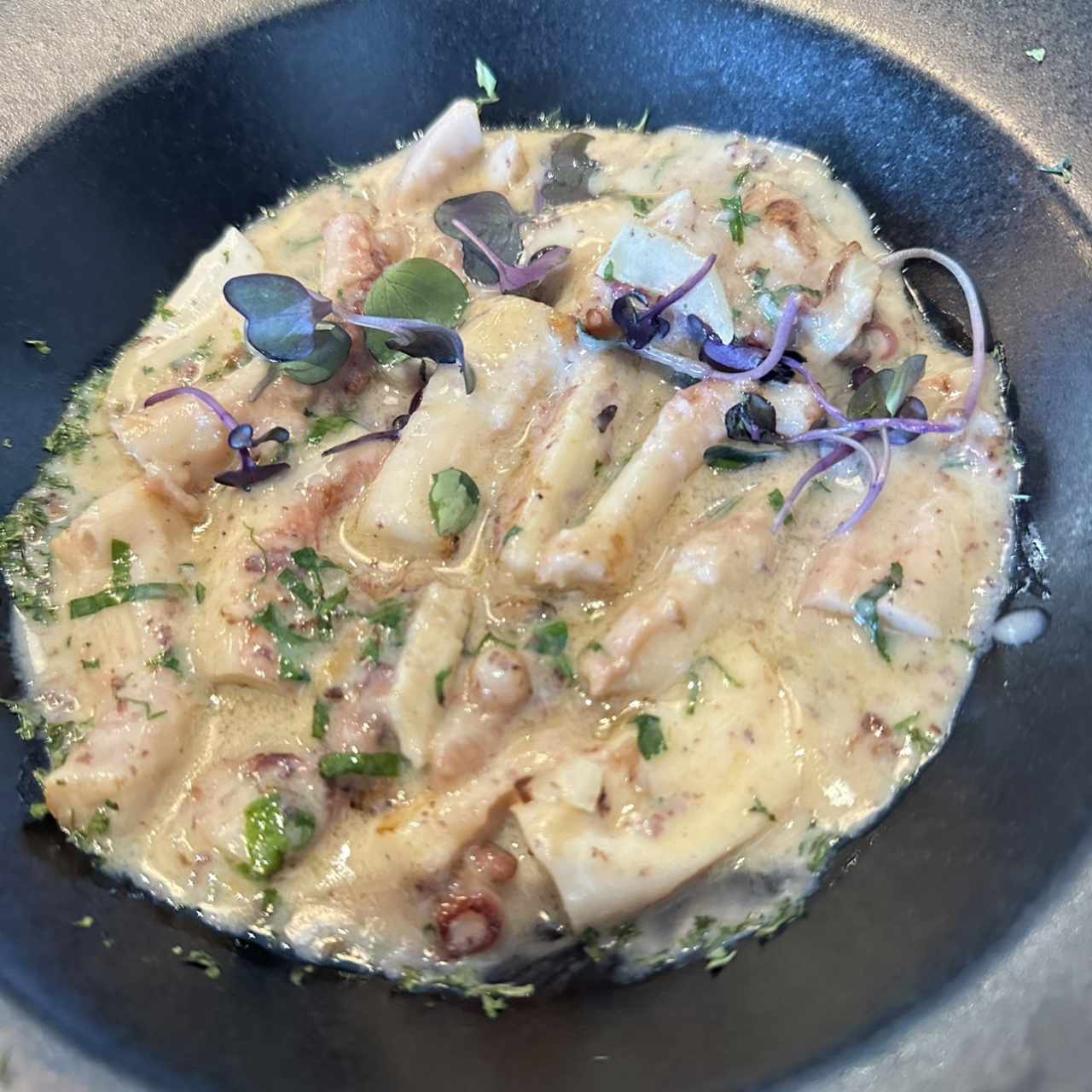 Pulpo en reducción de coco