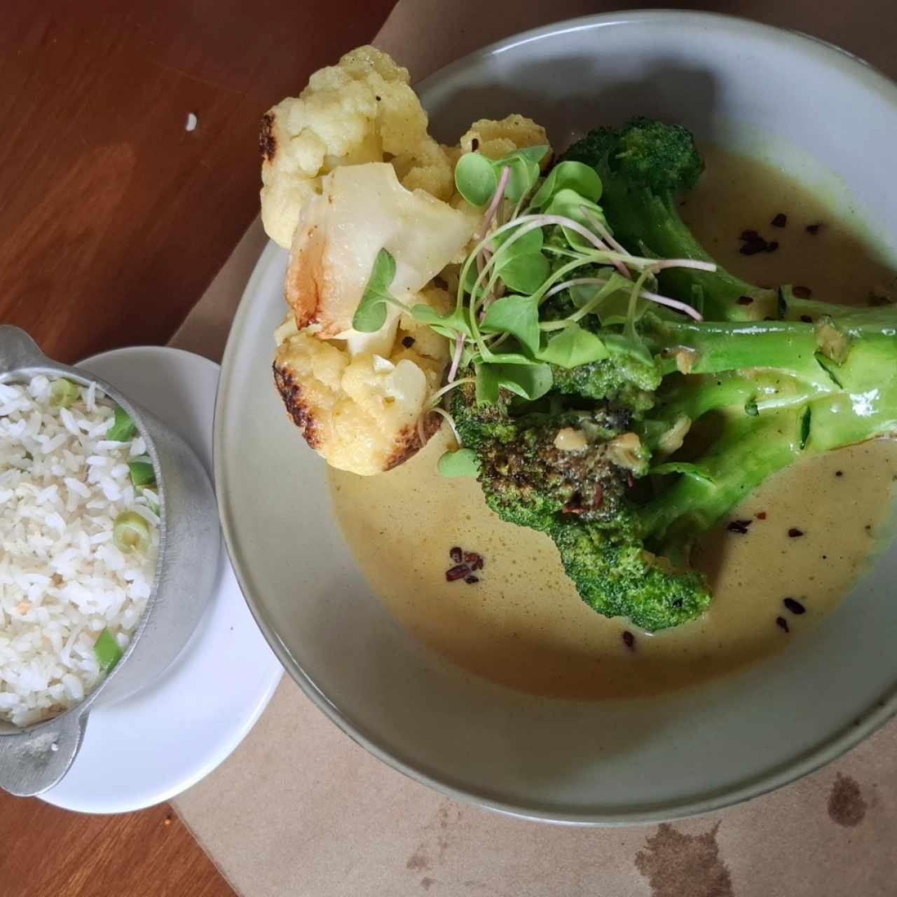 Broccoli y Coliflor en salsa de Curry y Coco