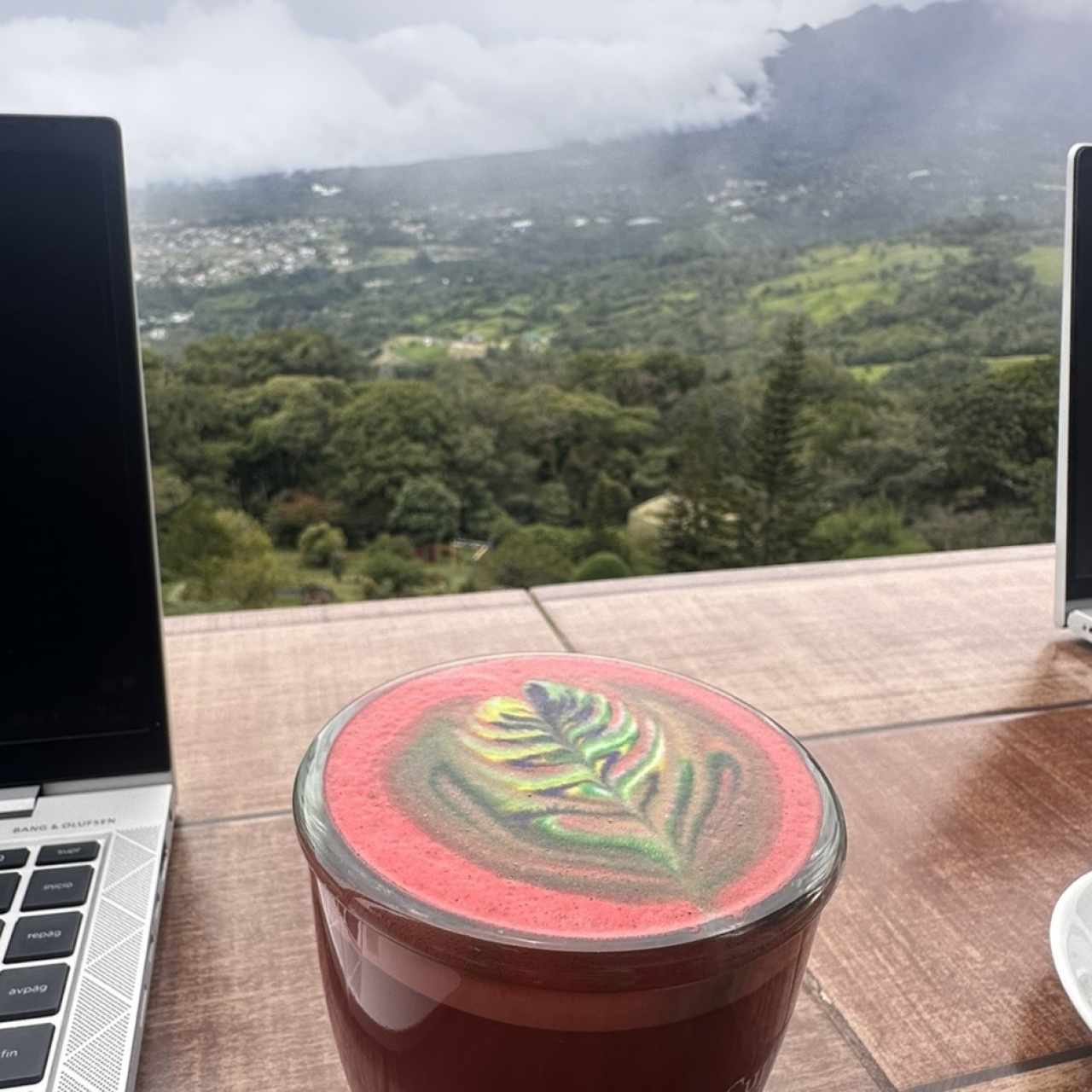 Capuchino de Colores