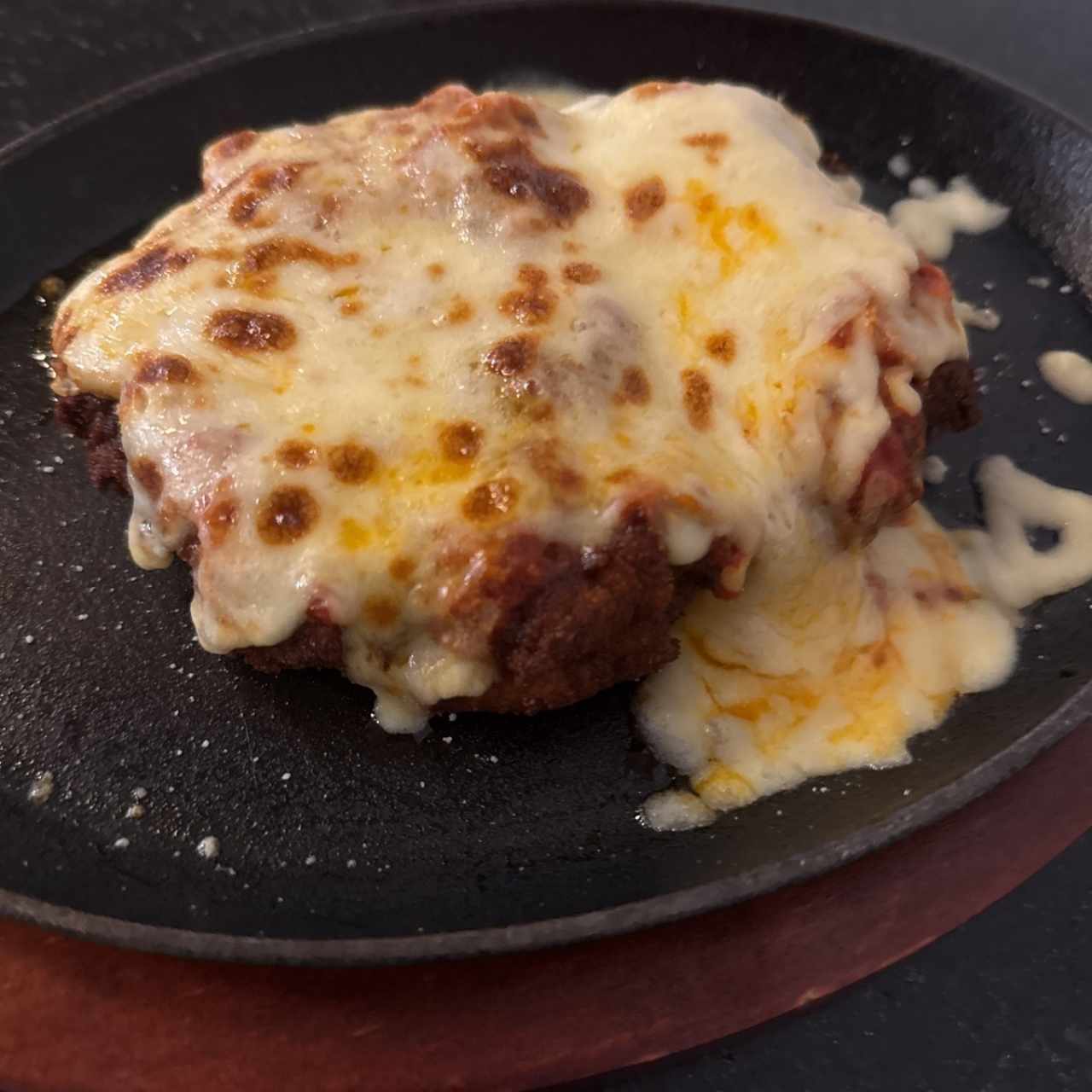 Milanesa de res a la parmesana