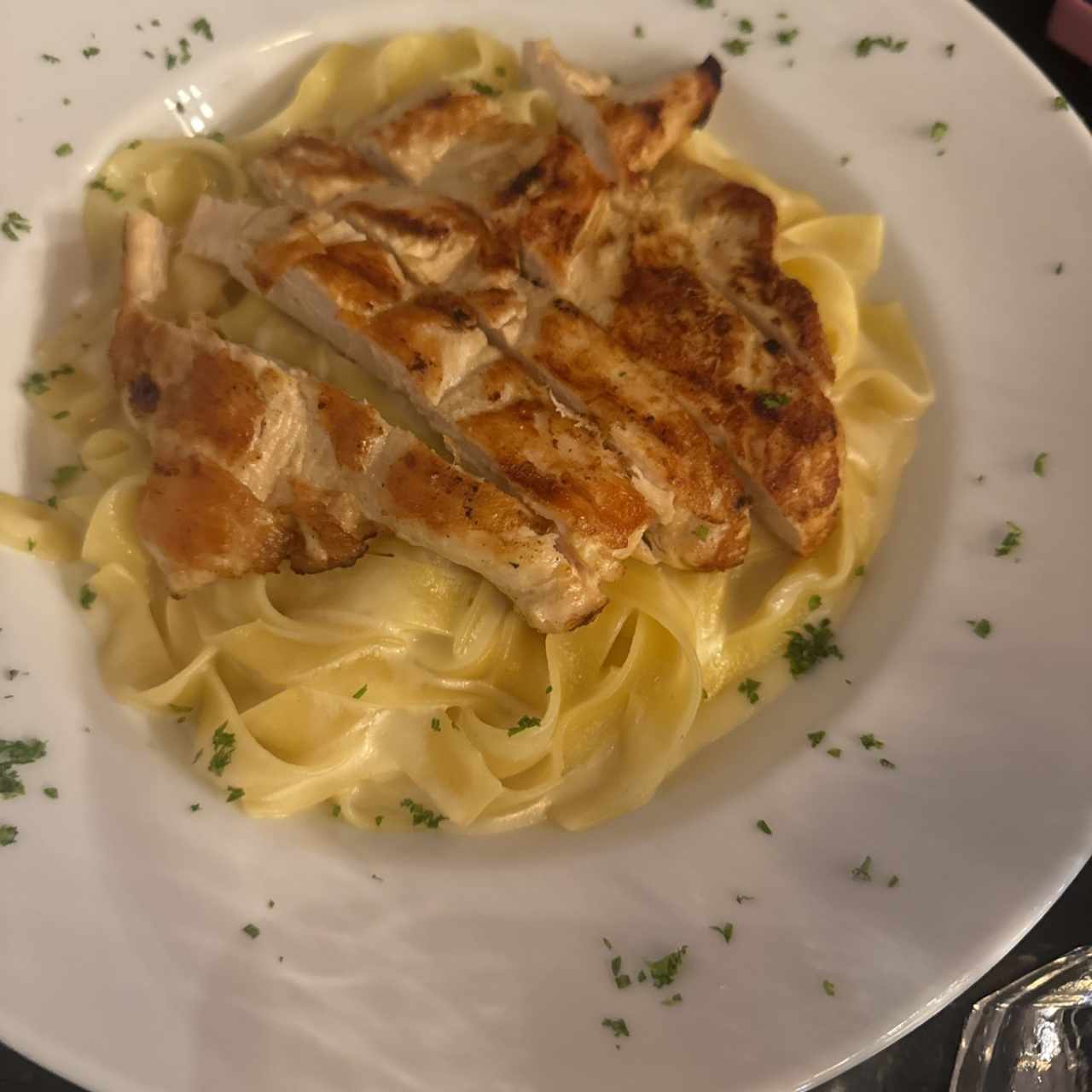 PASTAS - Alfredo con pollo