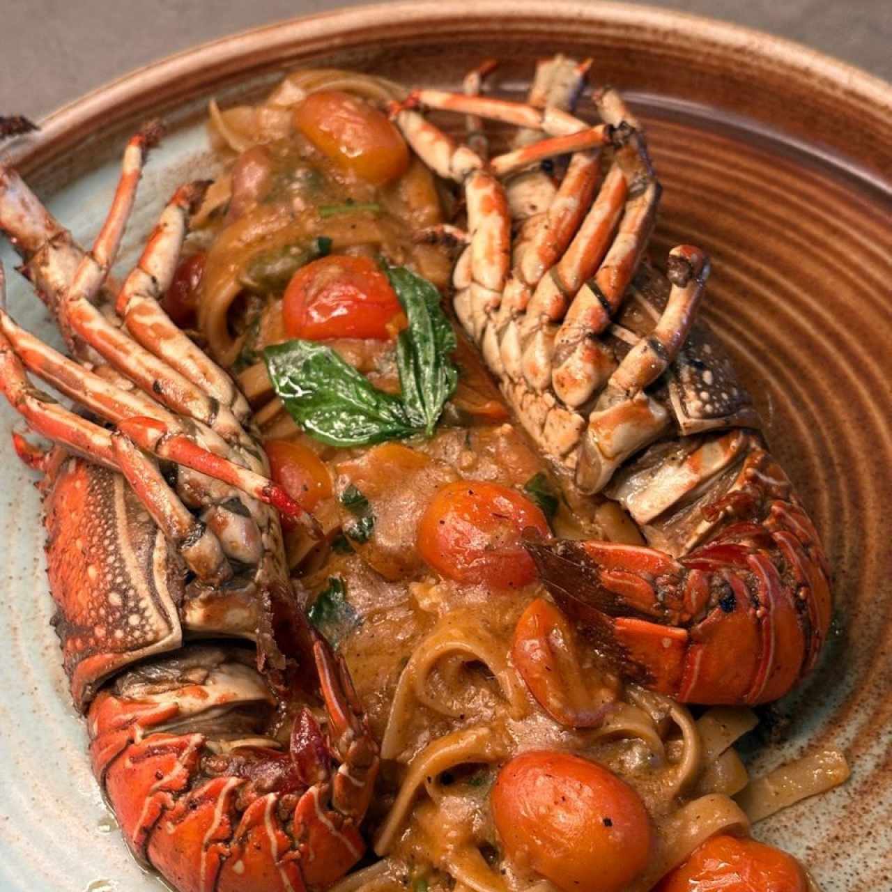Langosta con fetuccini 