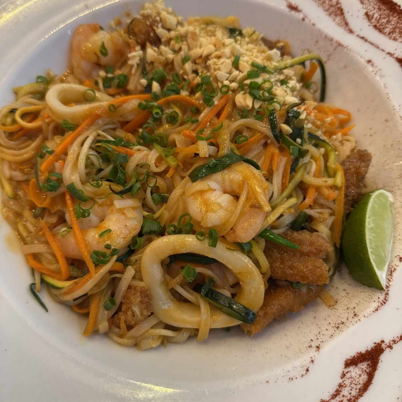 Pad Thai de mariscos 