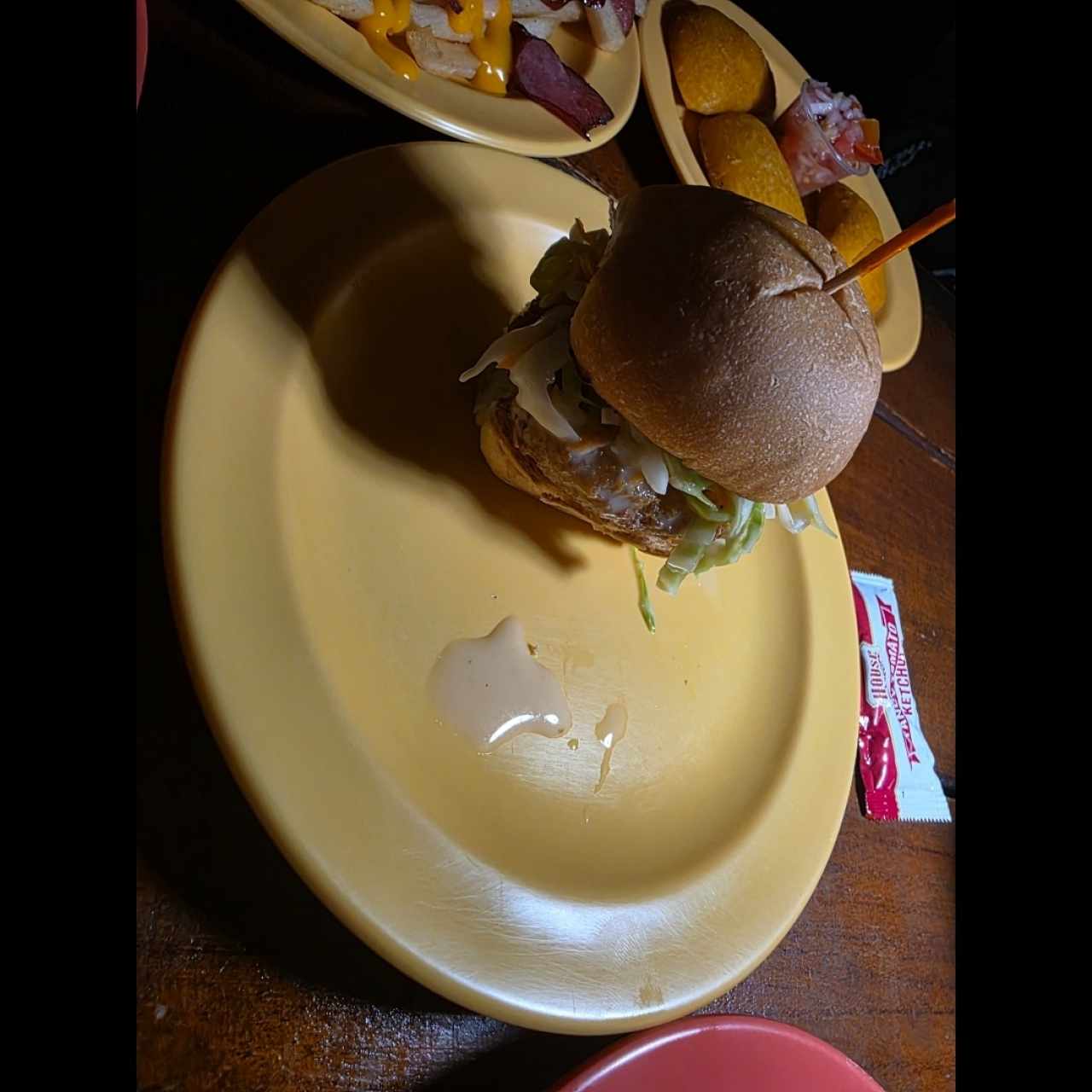 Sandwichito de Pescado Apanado Con Coles slaw