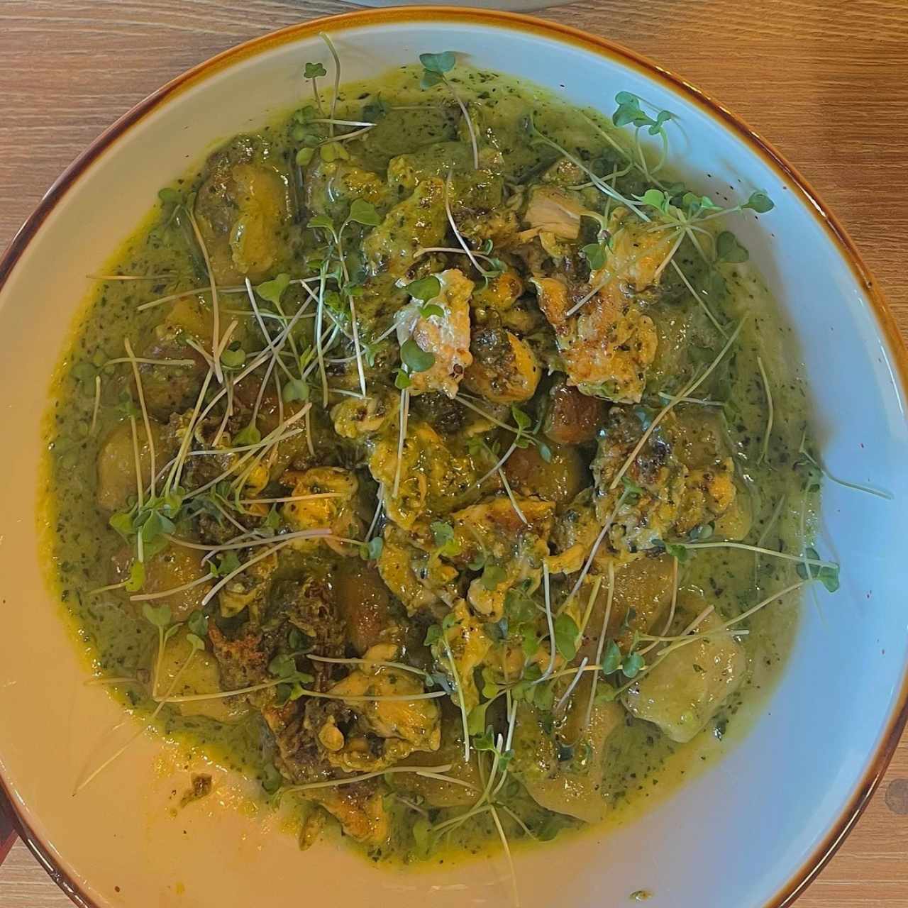 Chicken gnocchi pesto