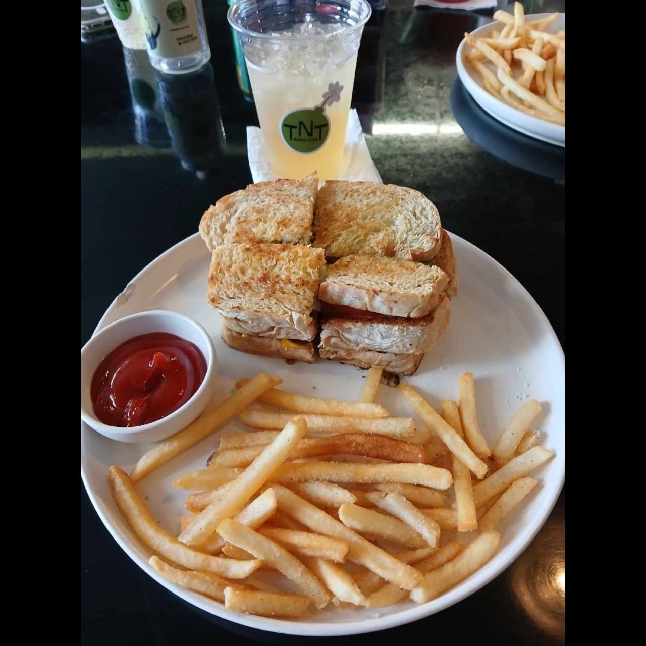 Lunch - CLUB SANDWICH